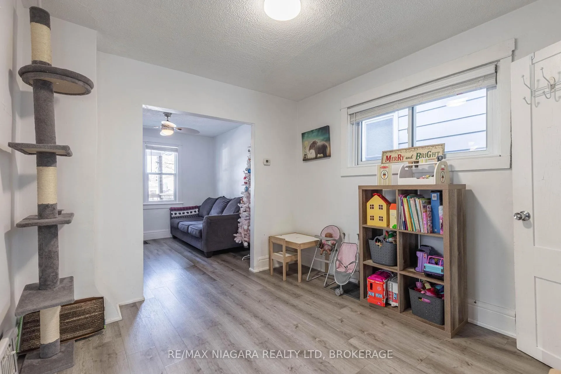 Photo 7 of 110 Mcalpine Avenue S, Welland, Lincoln/Crowland — HOMEH