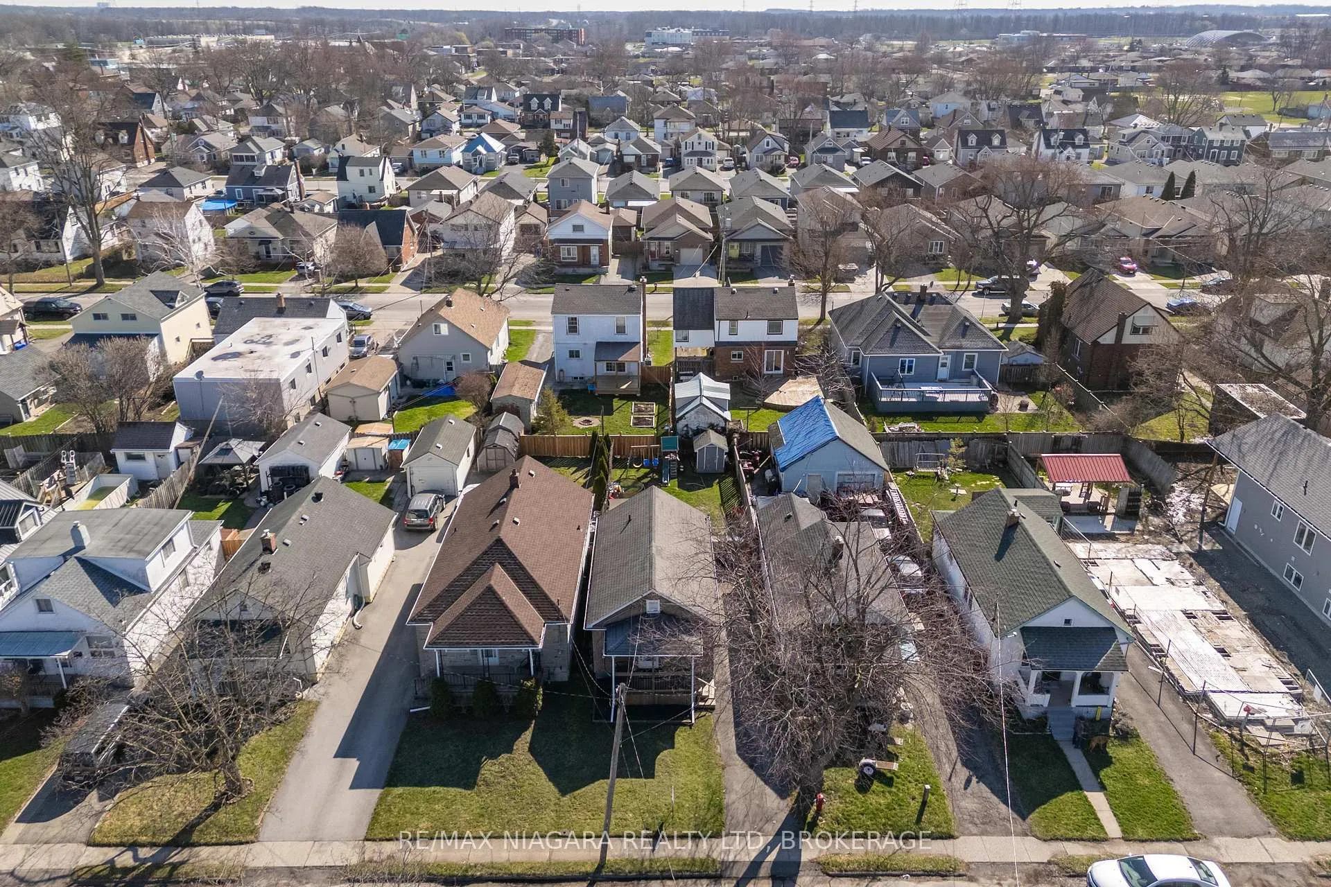 Photo 16 of 110 Mcalpine Avenue S, Welland, Lincoln/Crowland — HOMEH