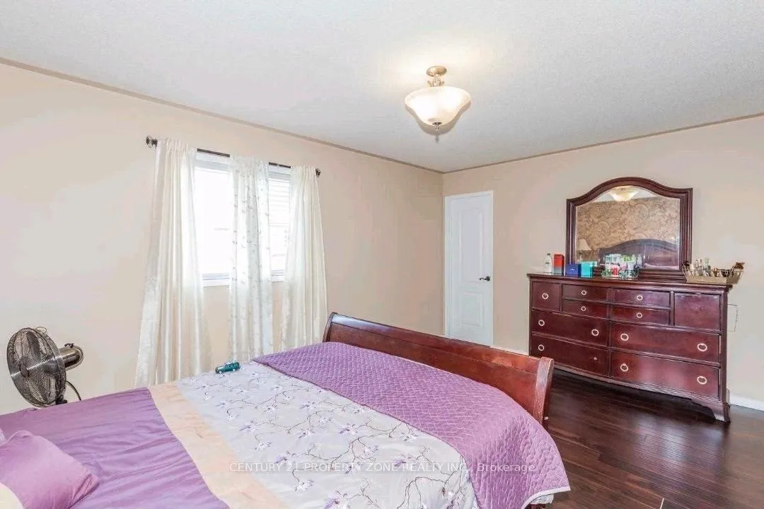Photo 6 of 24 Fordwich Boulevard, Brampton, Northwest Sandalwood Parkway — HOMEH