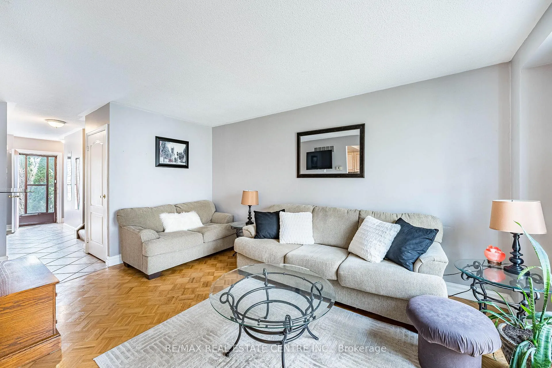 Photo 6 of 7 Morley Crescent, Brampton, Central Park — HOMEH