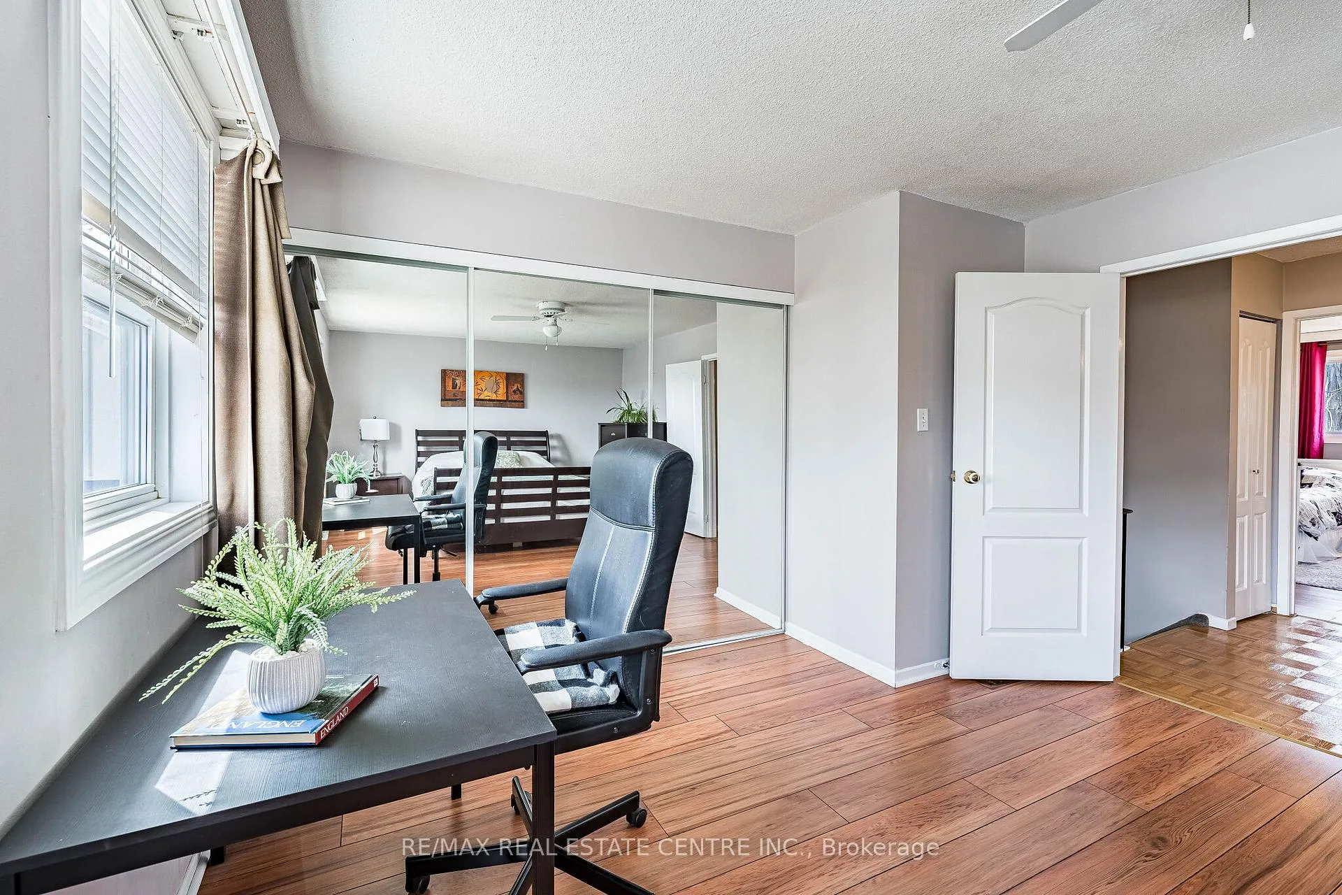 Photo 25 of 7 Morley Crescent, Brampton, Central Park — HOMEH