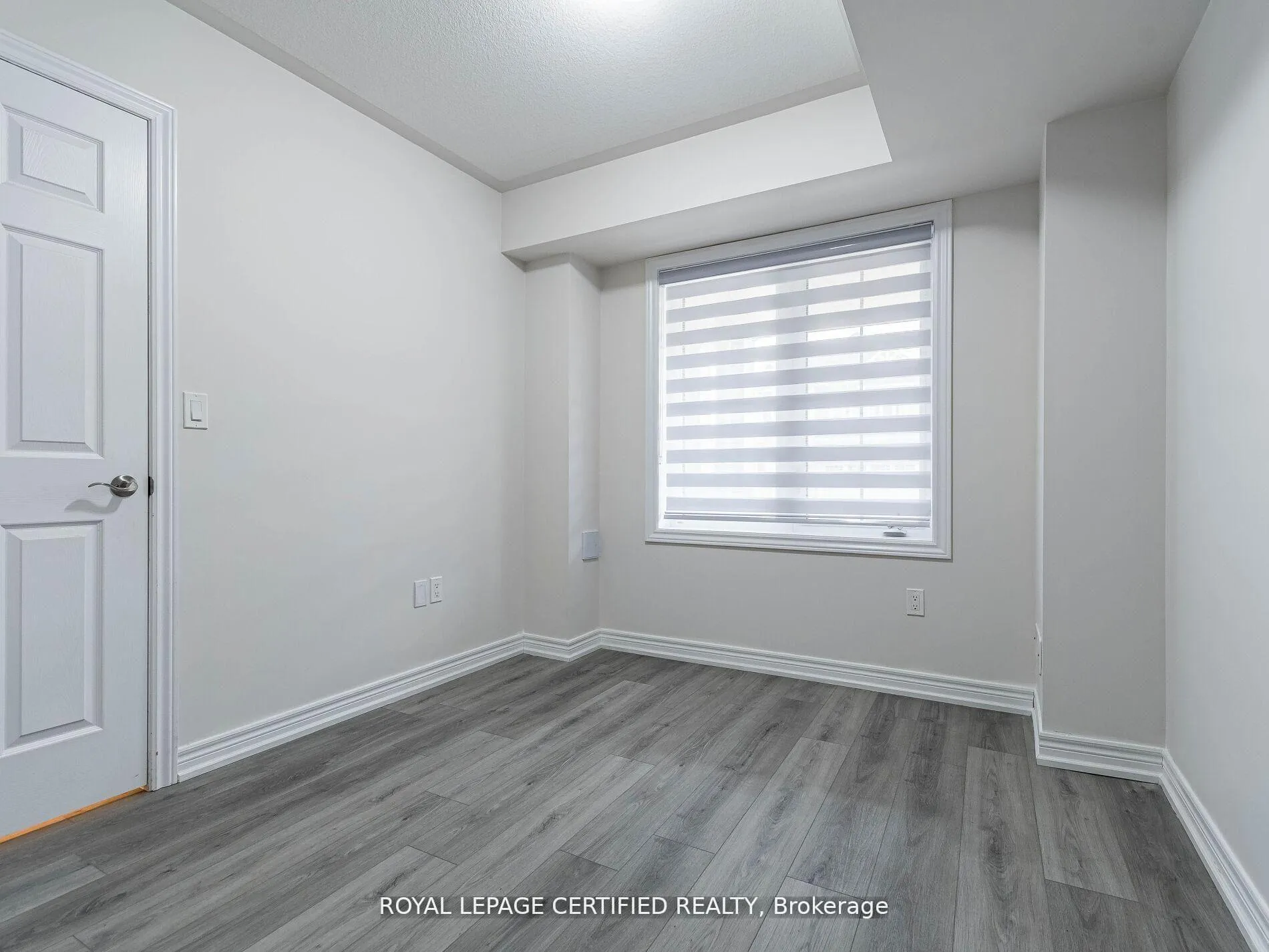 Photo 5 of 596 Linden Drive, Cambridge, Preston Heights — HOMEH