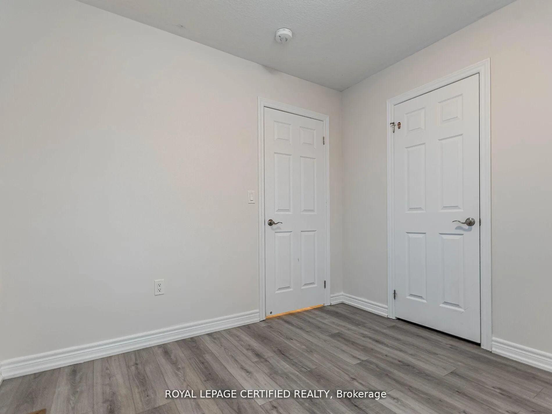 Photo 31 of 596 Linden Drive, Cambridge, Preston Heights — HOMEH