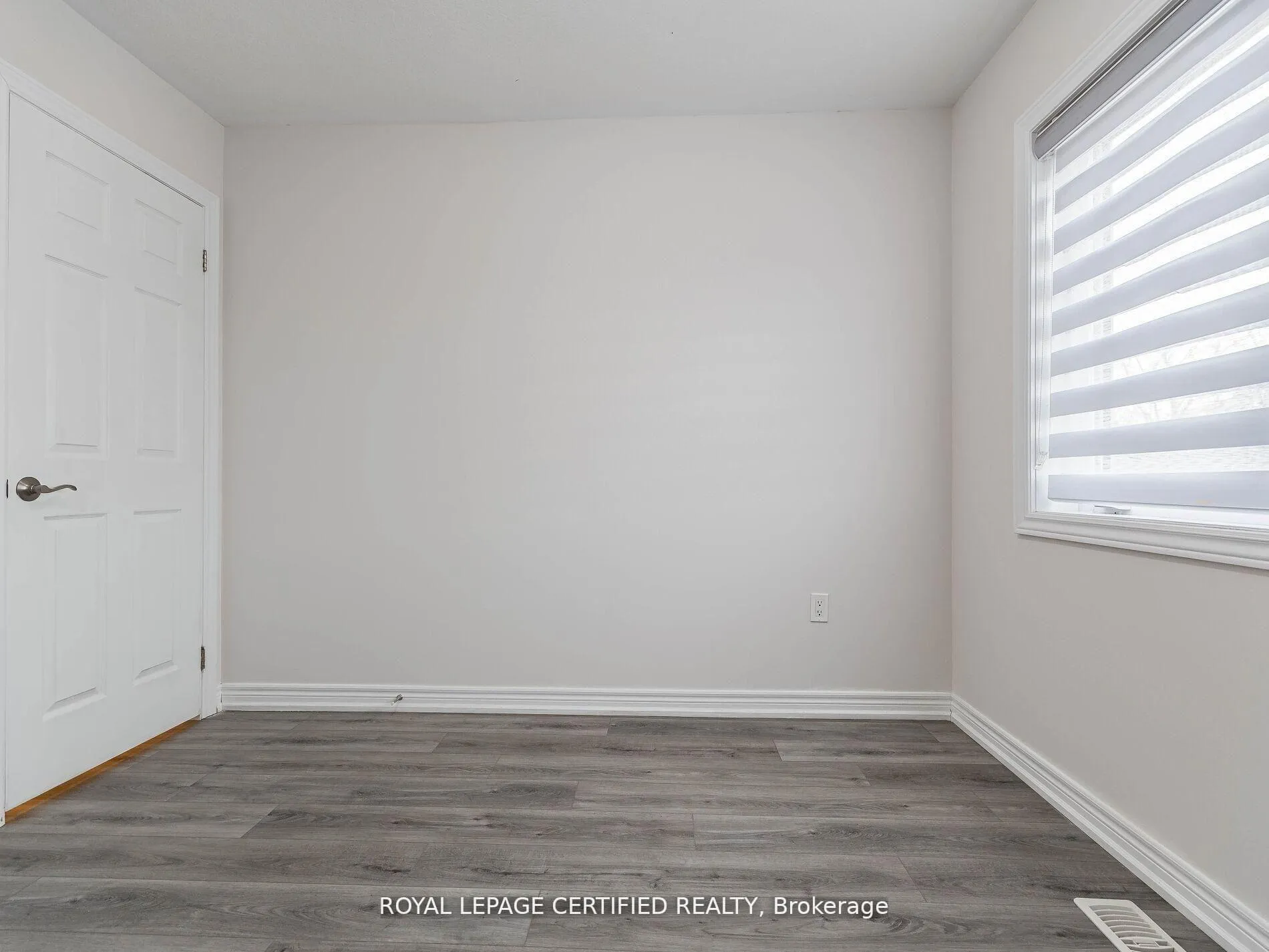 Photo 35 of 596 Linden Drive, Cambridge, Preston Heights — HOMEH