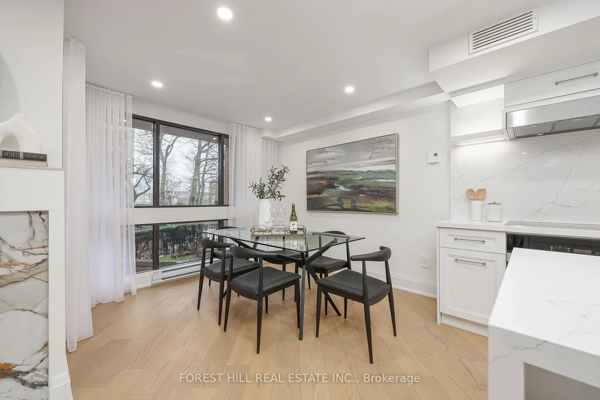 Photo 8 of Unit 115, 349 St Clair Avenue W, Toronto, Casa Loma — HOMEH