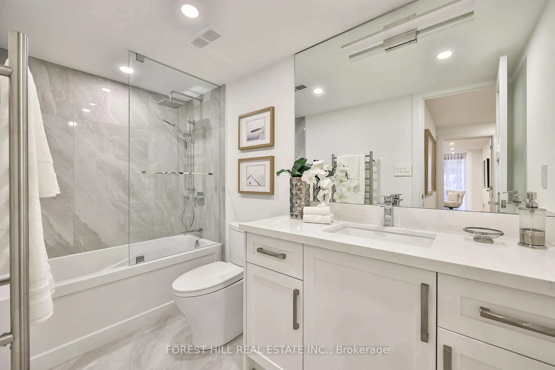 Photo 19 of Unit 115, 349 St Clair Avenue W, Toronto, Casa Loma — HOMEH