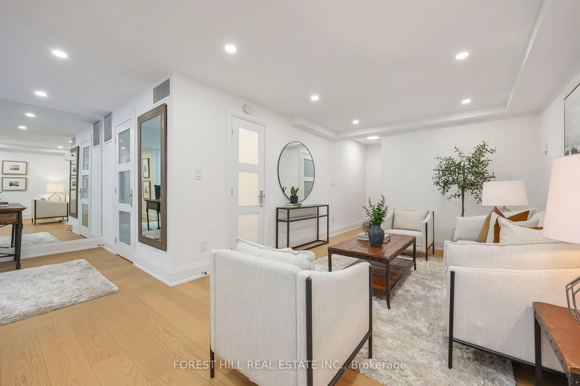 Photo 22 of Unit 115, 349 St Clair Avenue W, Toronto, Casa Loma — HOMEH