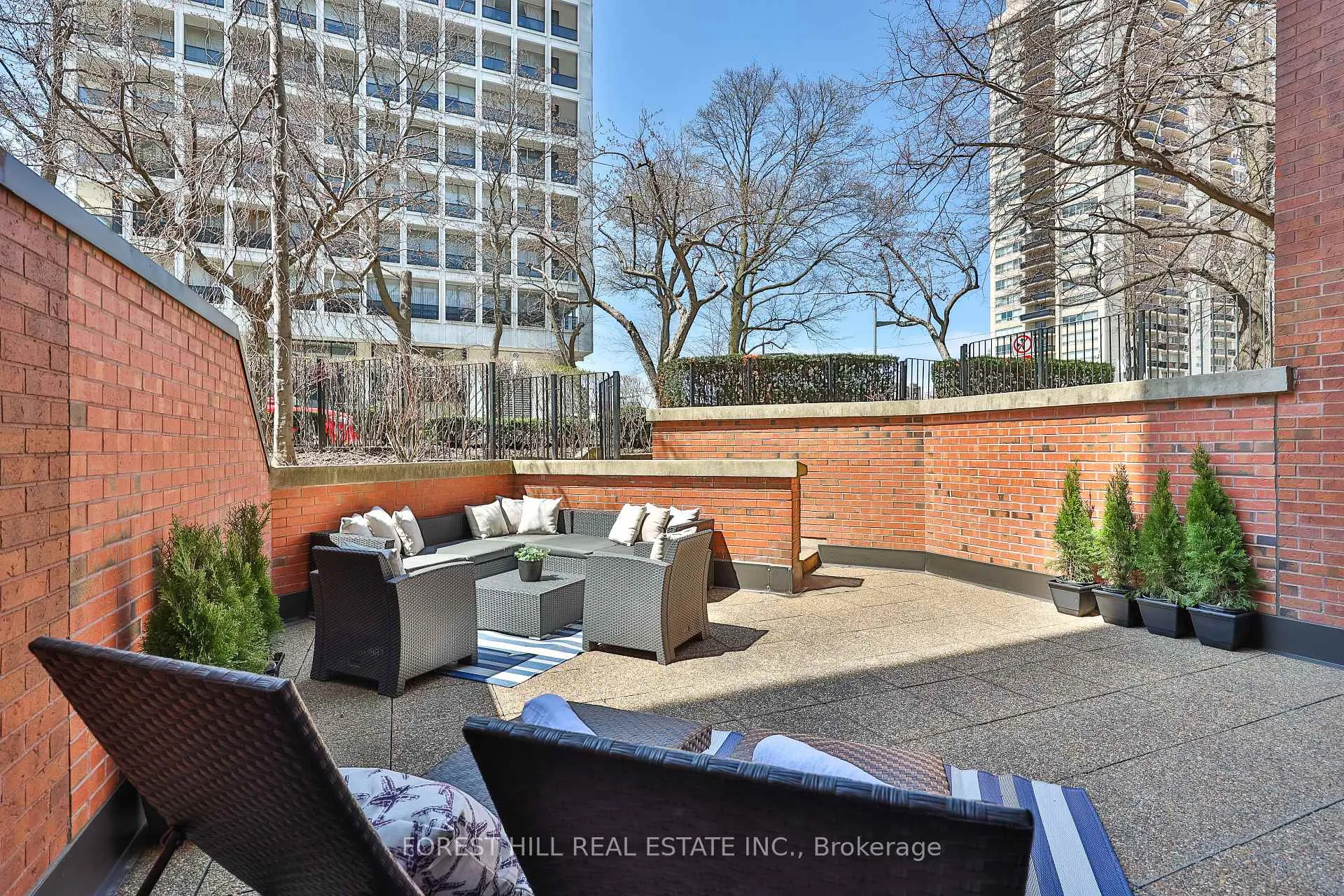 Photo 26 of Unit 115, 349 St Clair Avenue W, Toronto, Casa Loma — HOMEH