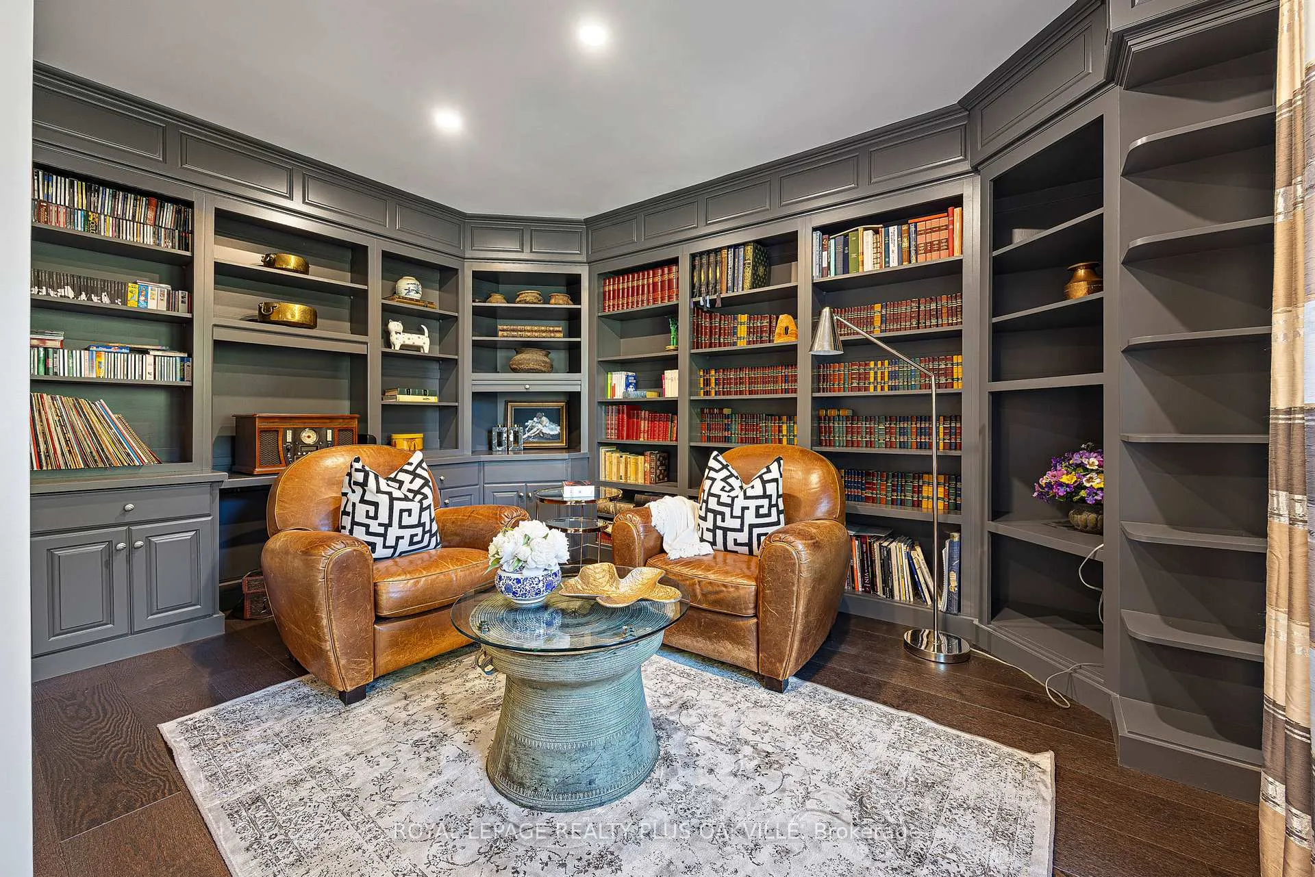 Photo 5 of 679 Greenravine Drive, Hamilton, Ancaster — HOMEH
