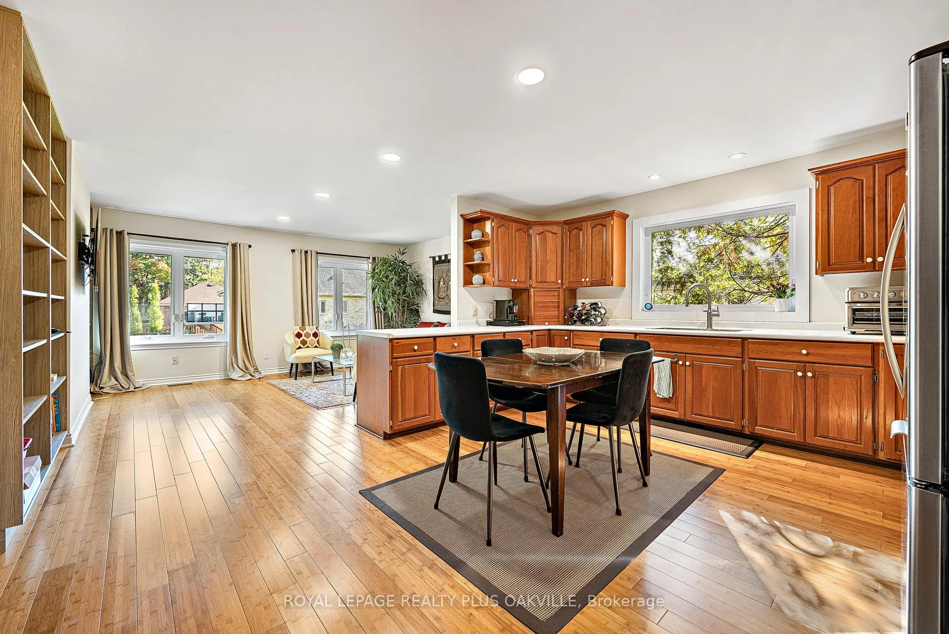 Photo 29 of 679 Greenravine Drive, Hamilton, Ancaster — HOMEH