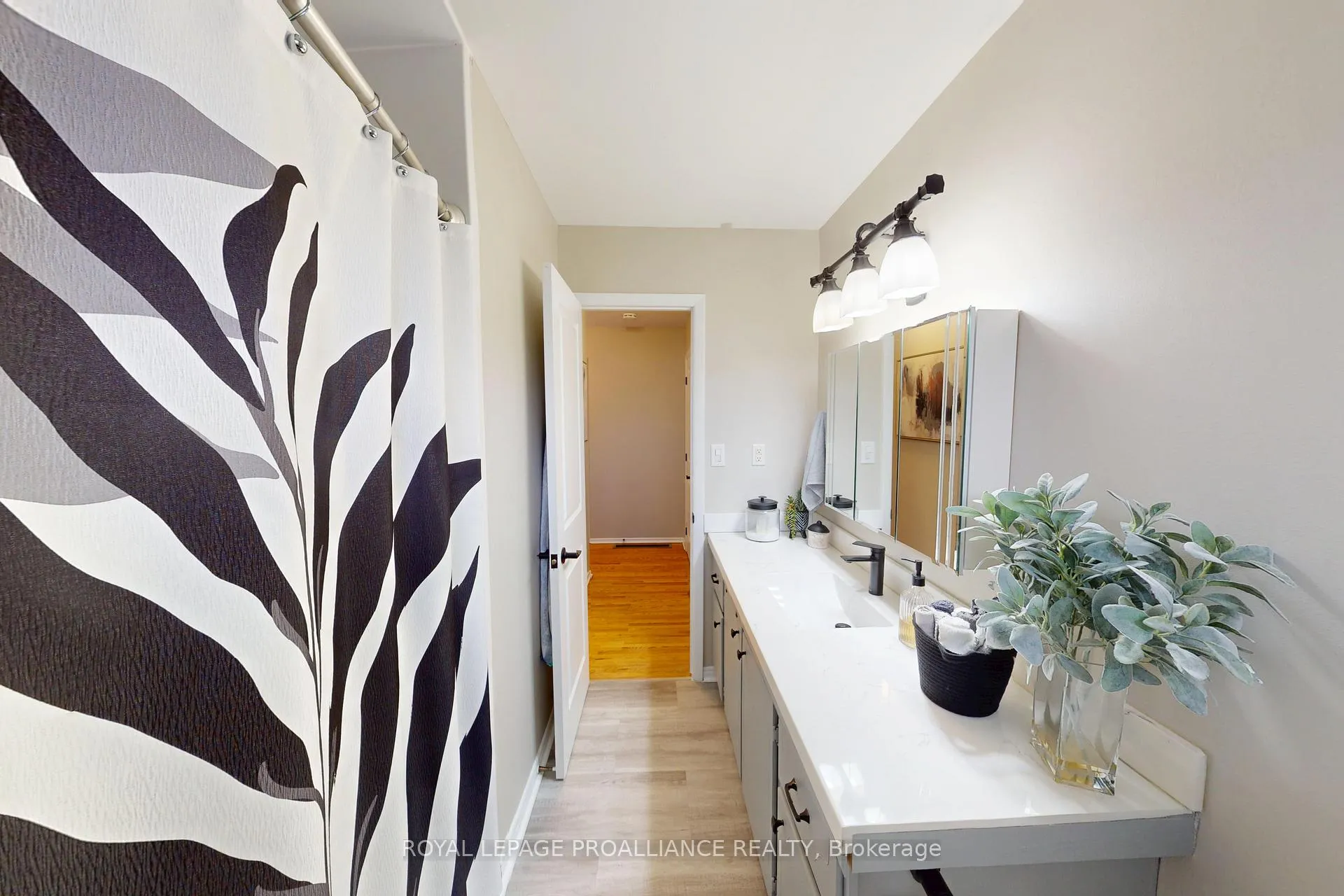 Photo 20 of 6 Richmond Grove, Belleville, Belleville Ward — HOMEH