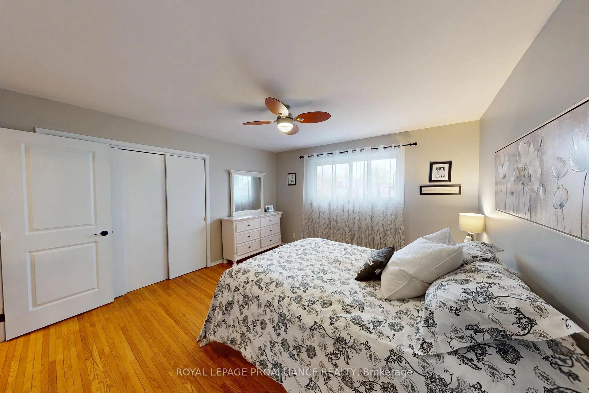 Photo 23 of 6 Richmond Grove, Belleville, Belleville Ward — HOMEH