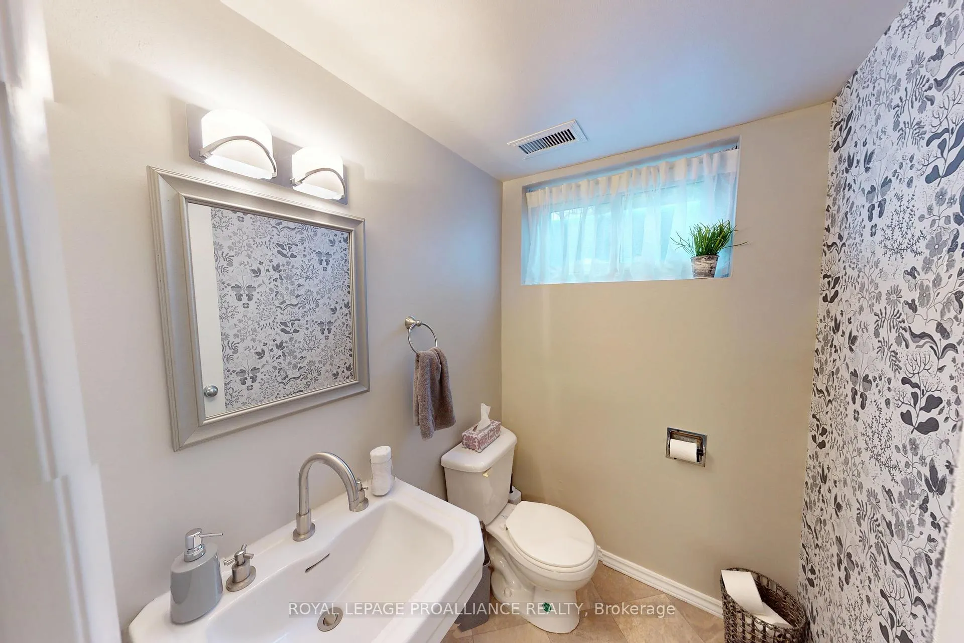 Photo 31 of 6 Richmond Grove, Belleville, Belleville Ward — HOMEH