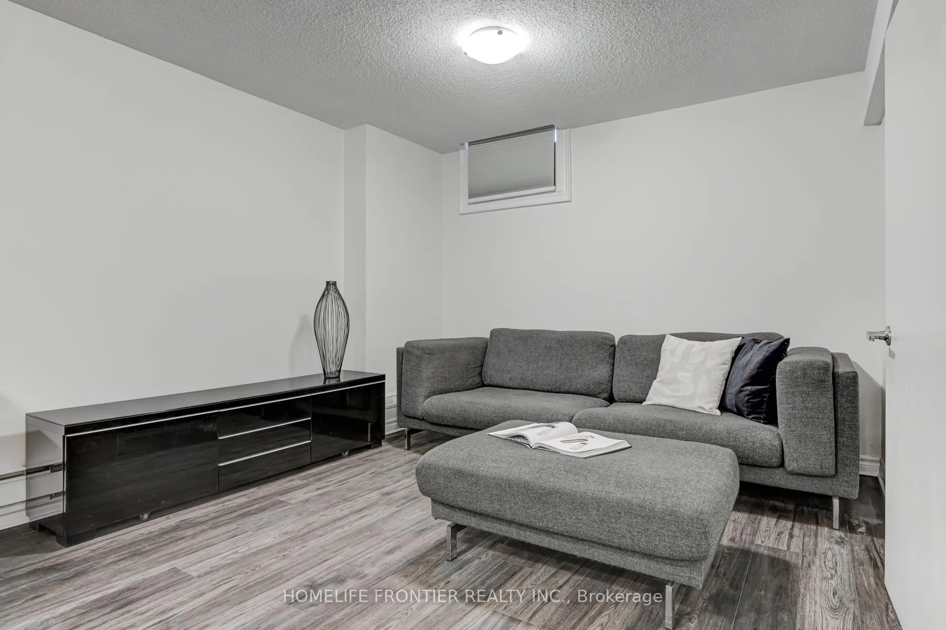 Photo 4 of Unit Bsmt, 29 Madsen Crescent, Markham, Unionville — HOMEH