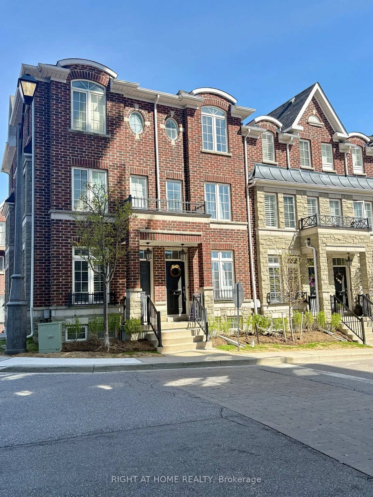 Front of Unit TH 2, 101 The Queensway