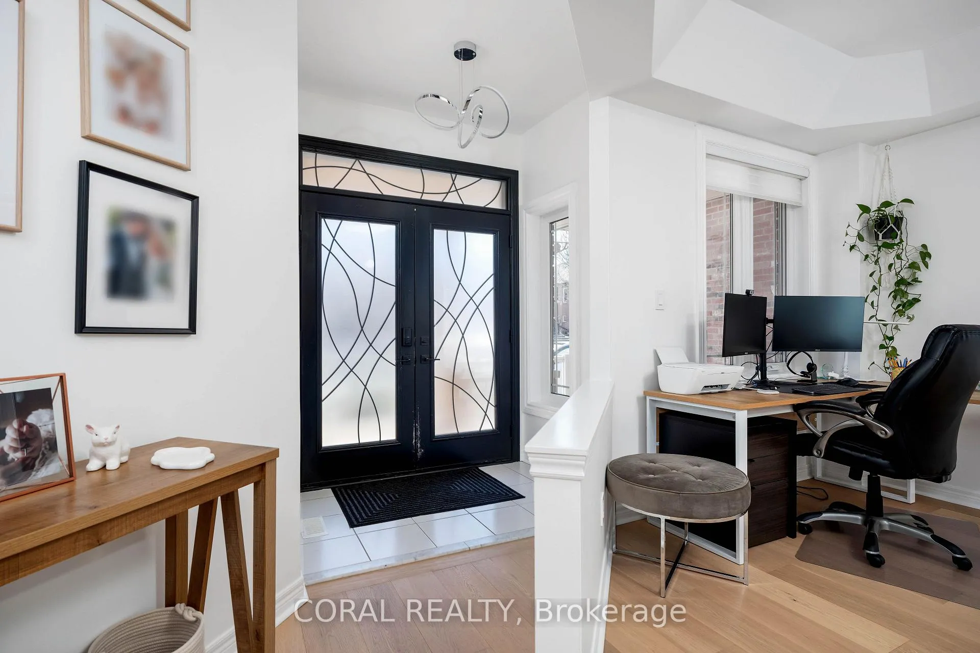 Photo 3 of 947 Wingarden Crescent, Pickering, Dunbarton — HOMEH