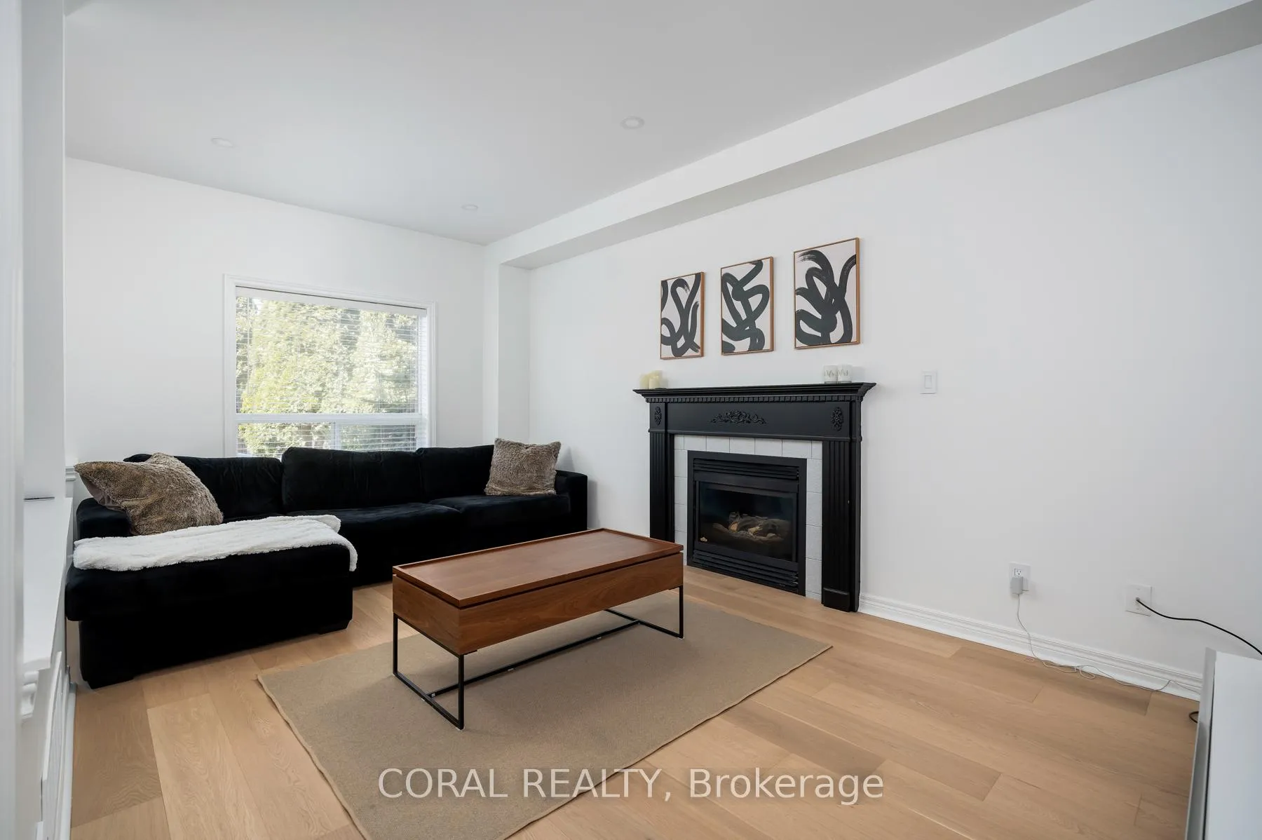 Photo 11 of 947 Wingarden Crescent, Pickering, Dunbarton — HOMEH