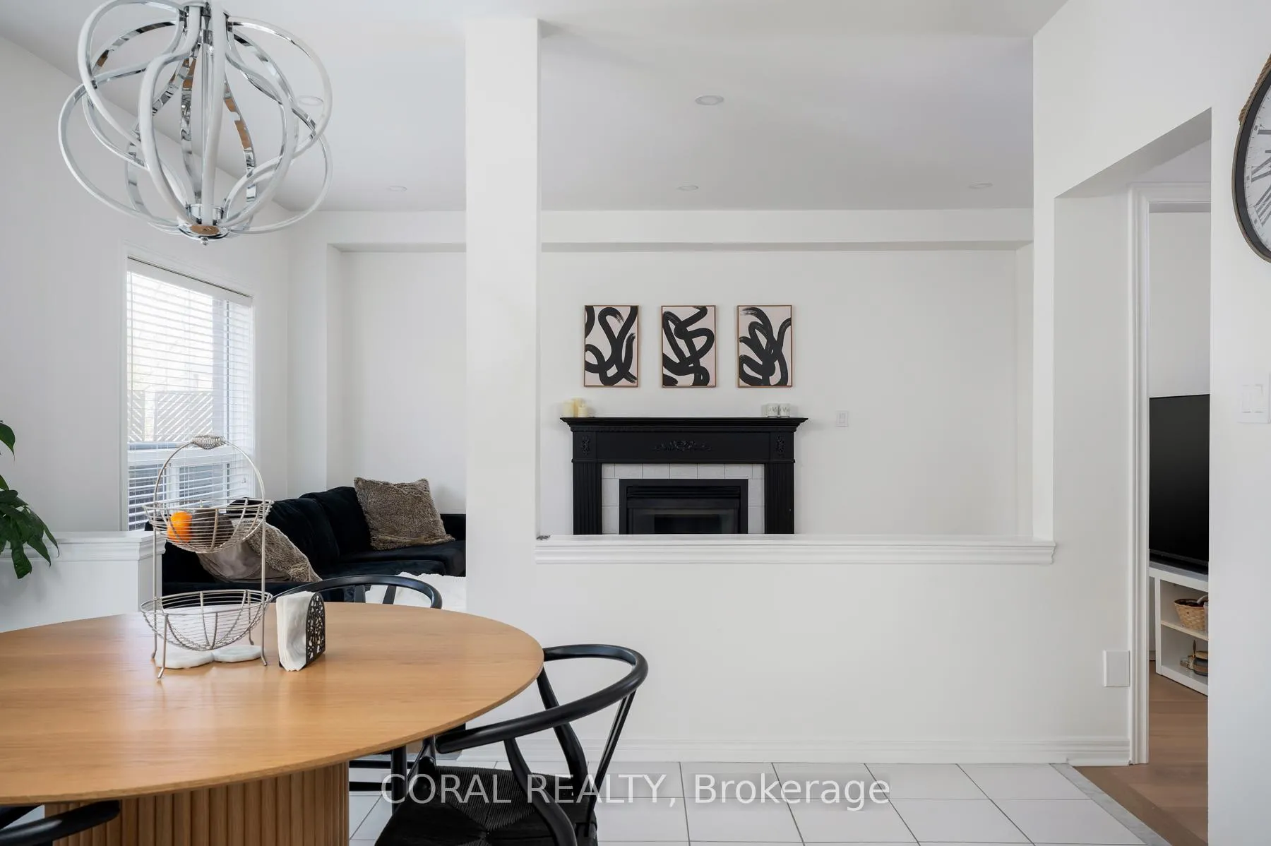 Photo 12 of 947 Wingarden Crescent, Pickering, Dunbarton — HOMEH