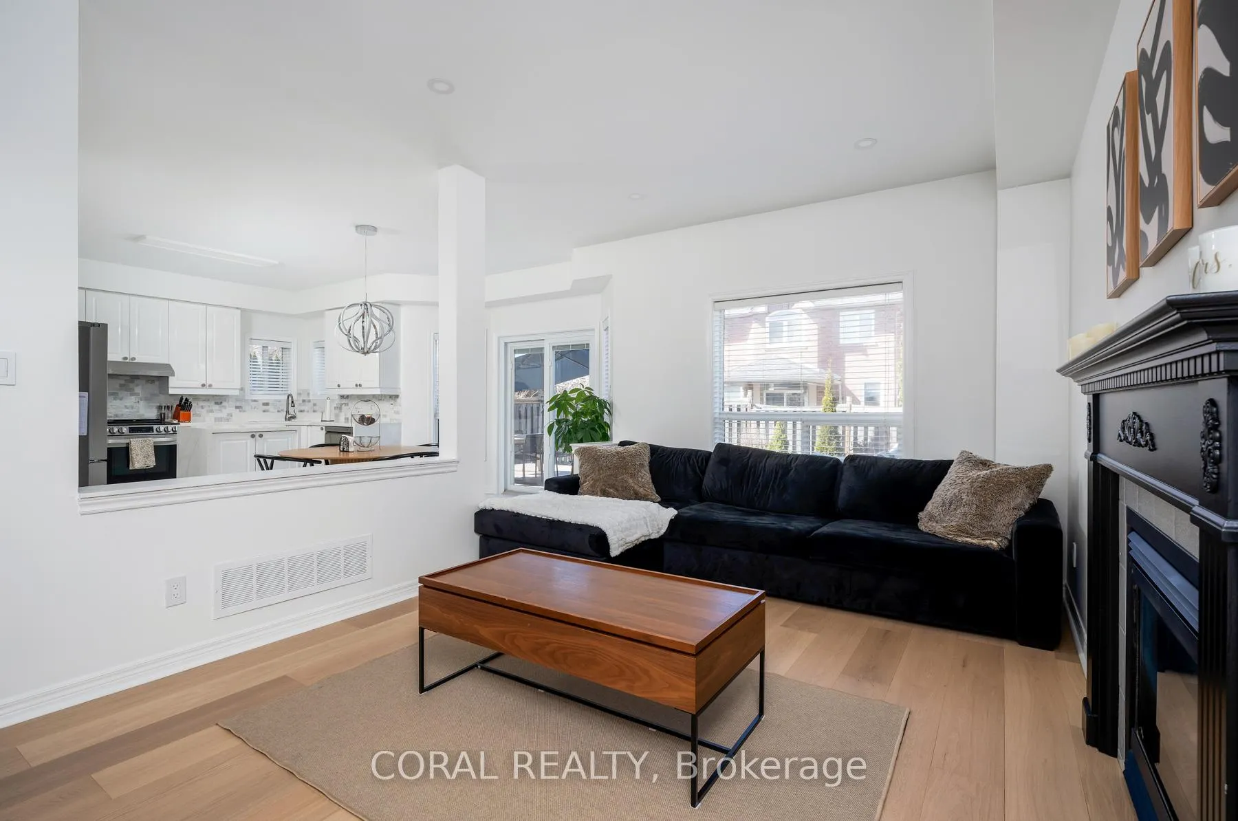 Photo 15 of 947 Wingarden Crescent, Pickering, Dunbarton — HOMEH