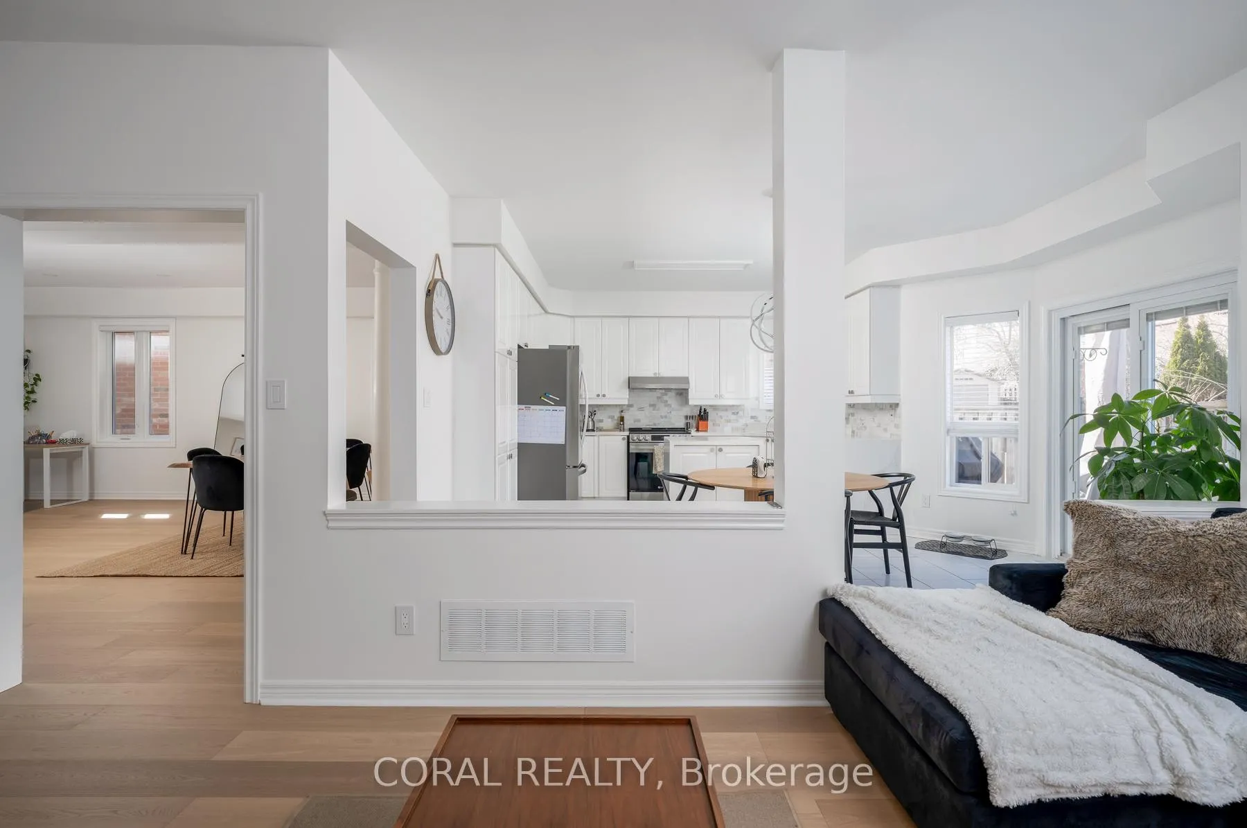 Photo 16 of 947 Wingarden Crescent, Pickering, Dunbarton — HOMEH