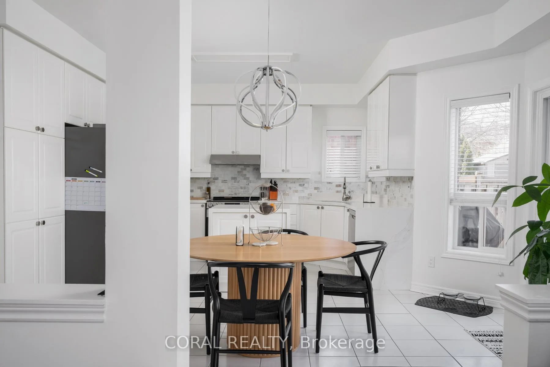 Photo 17 of 947 Wingarden Crescent, Pickering, Dunbarton — HOMEH