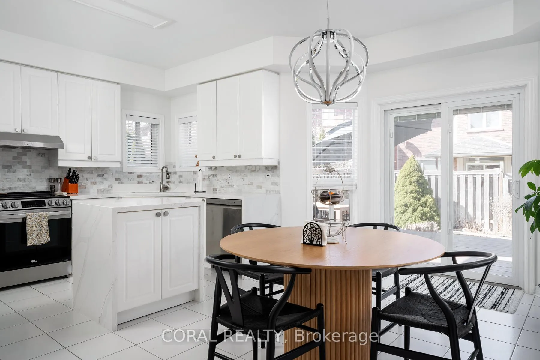 Photo 22 of 947 Wingarden Crescent, Pickering, Dunbarton — HOMEH