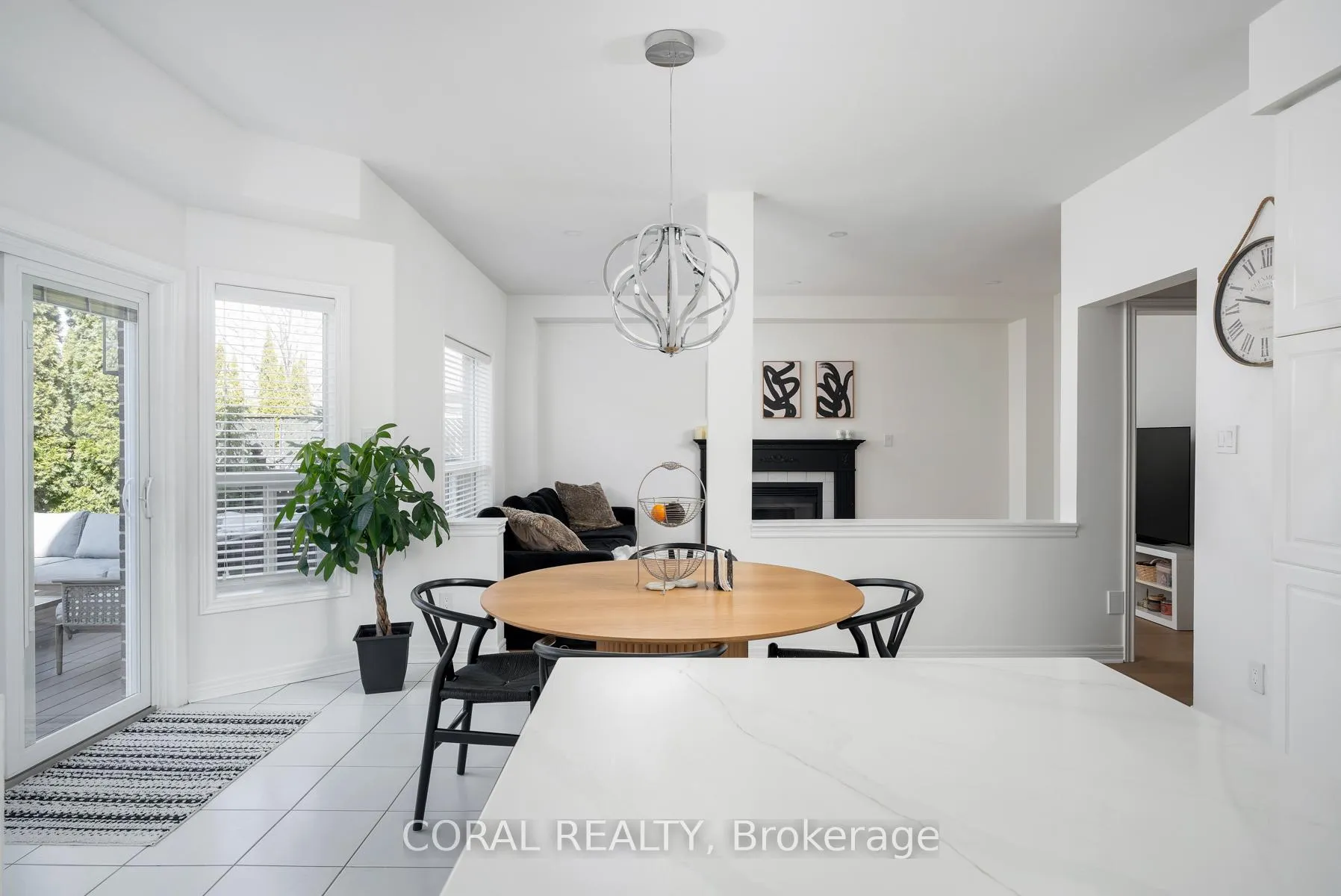 Photo 25 of 947 Wingarden Crescent, Pickering, Dunbarton — HOMEH