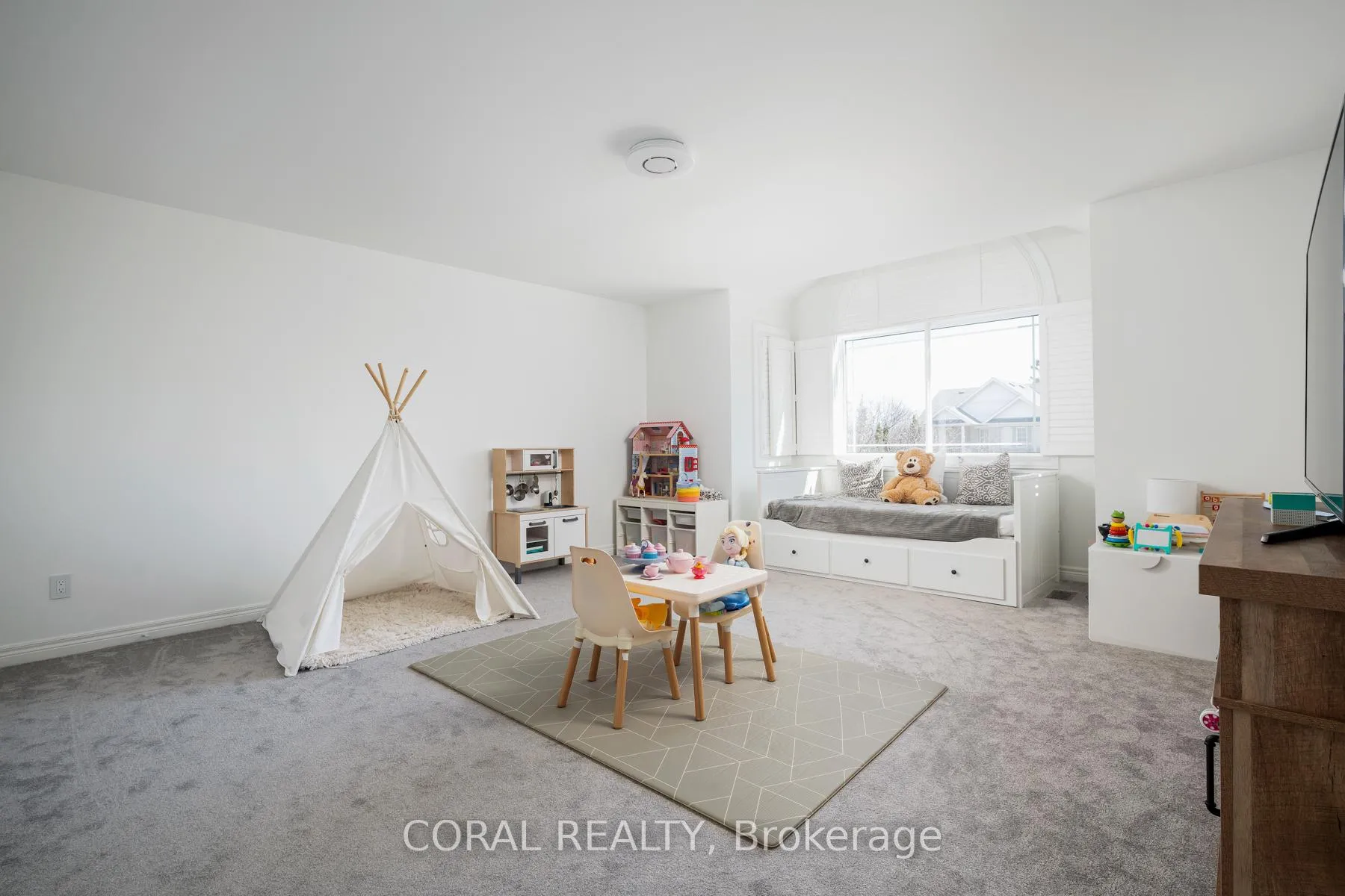 Photo 34 of 947 Wingarden Crescent, Pickering, Dunbarton — HOMEH
