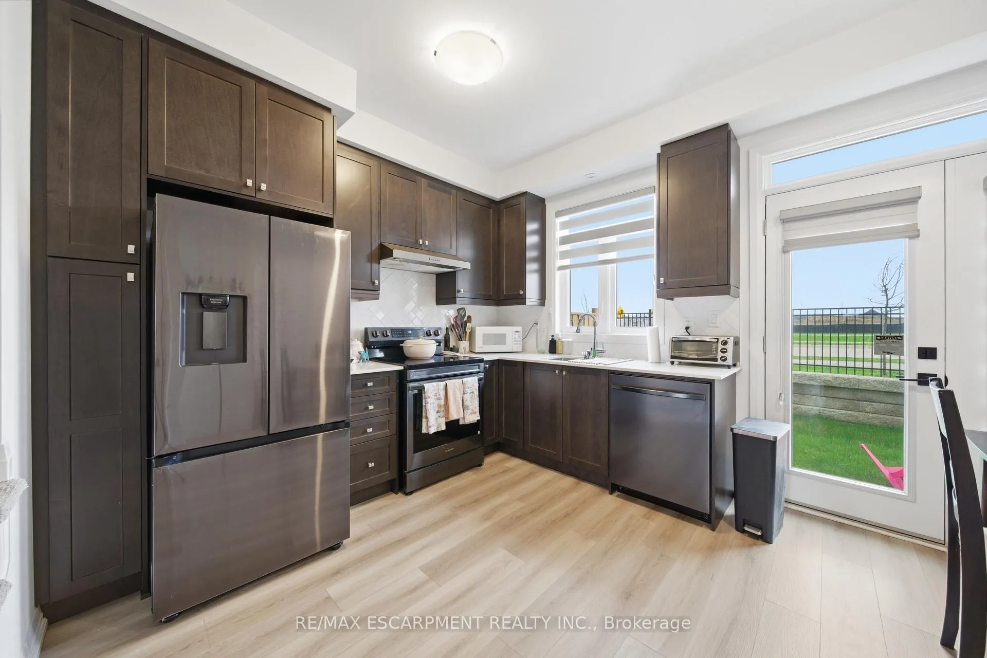 Photo 3 of 55 Tom Brown Drive, Brant, Paris — HOMEH