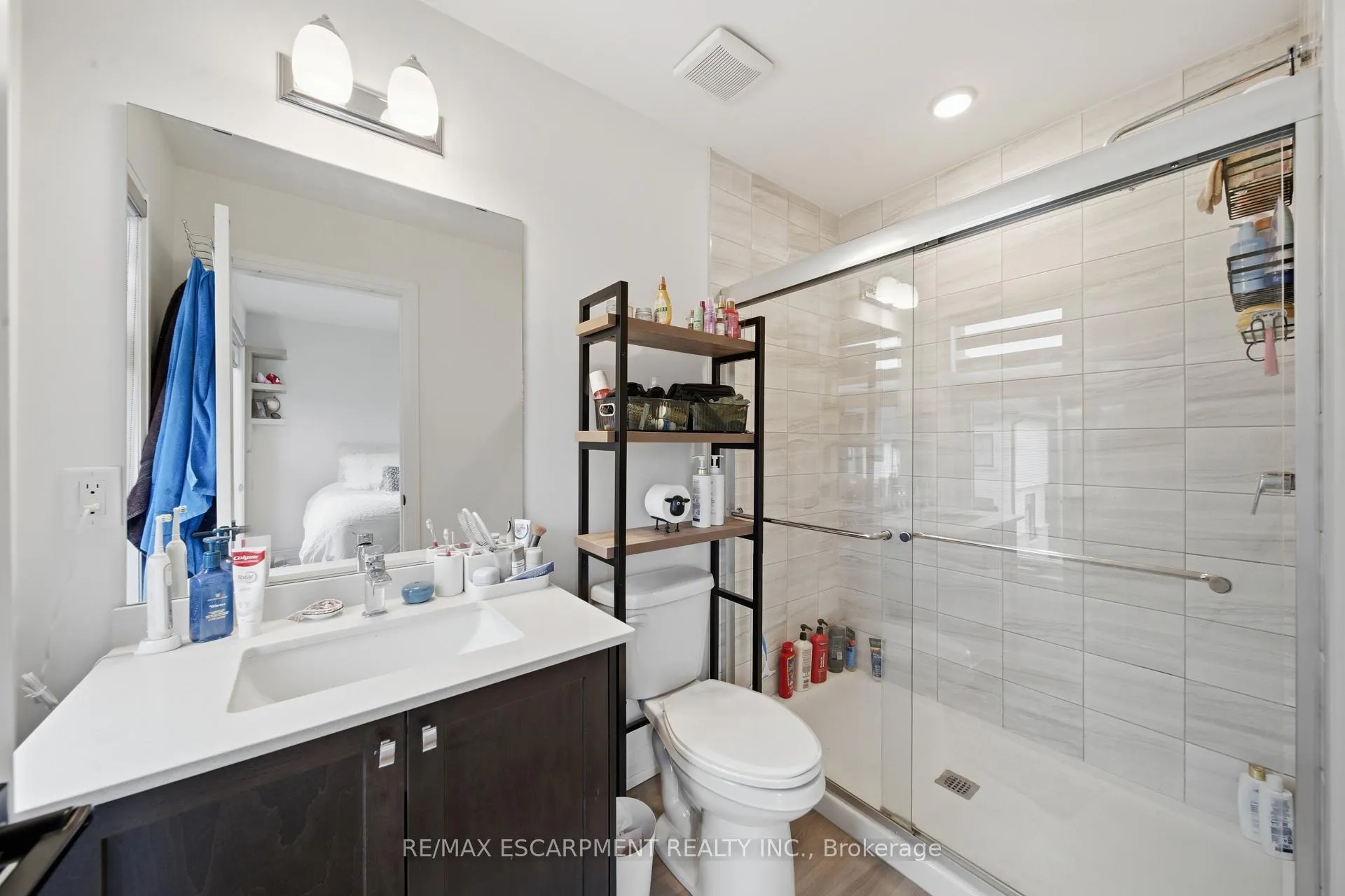Photo 14 of 55 Tom Brown Drive, Brant, Paris — HOMEH