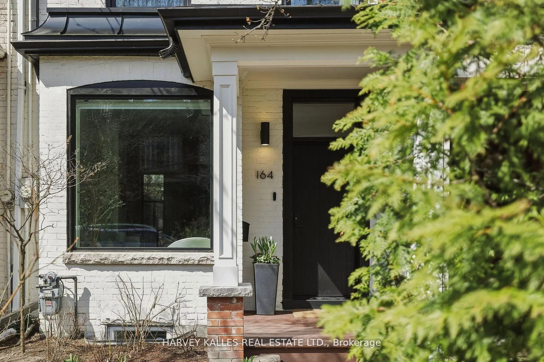 Photo 2 of 164 Albany Avenue, Toronto, The Annex — HOMEH