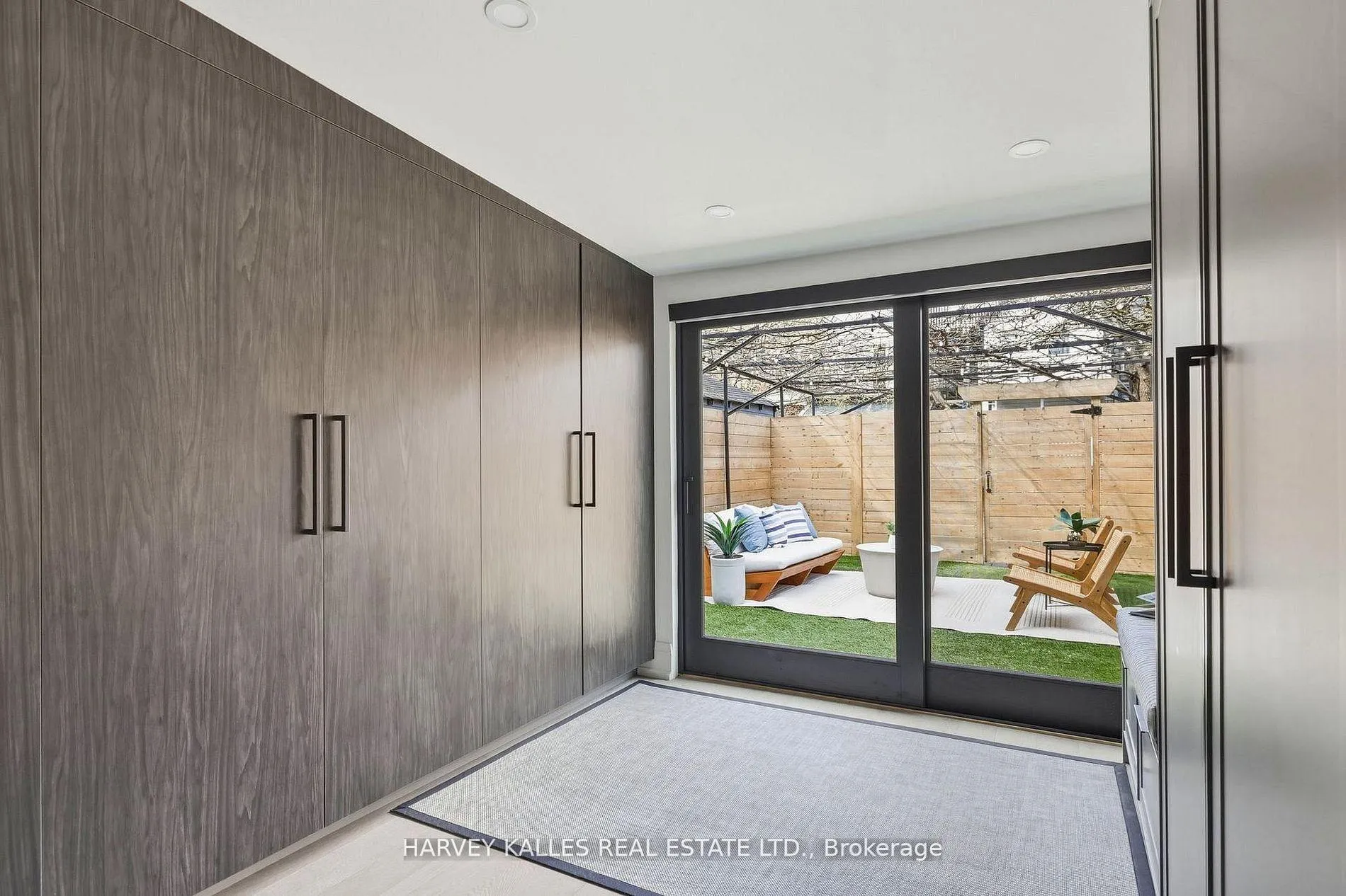 Photo 9 of 164 Albany Avenue, Toronto, The Annex — HOMEH