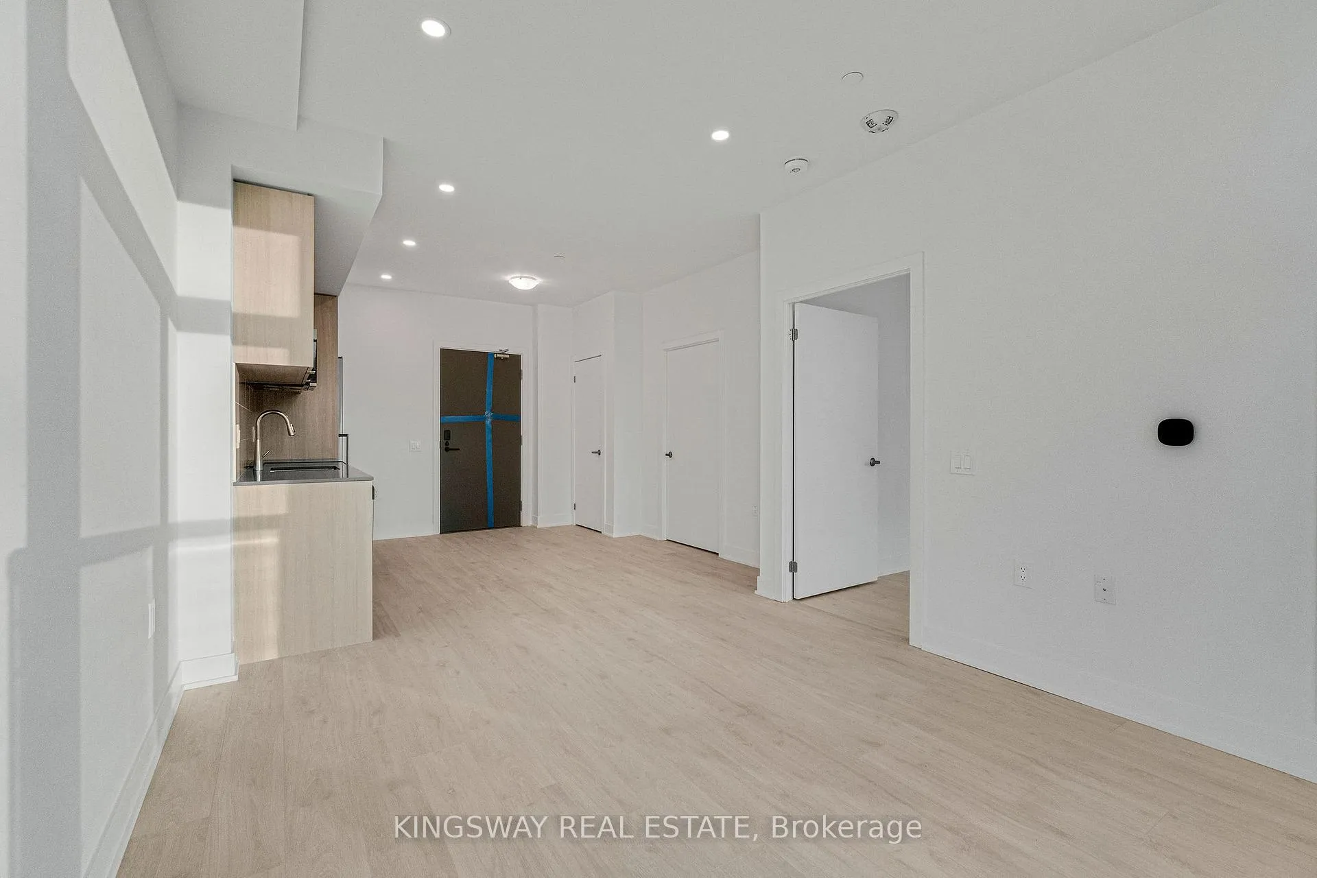 Photo 11 of Unit 207, 2088 James Street, Burlington, Brant — HOMEH