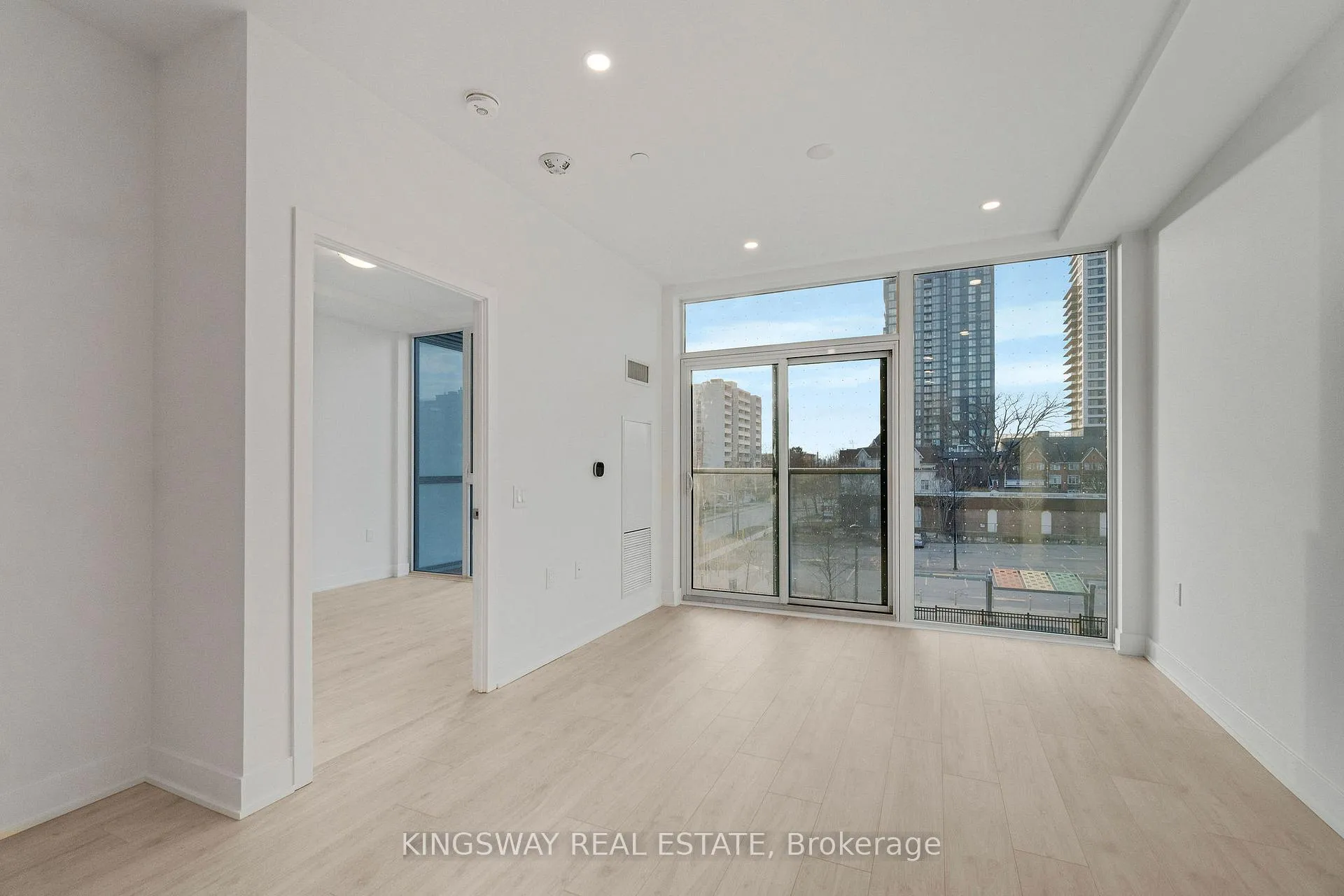 Photo 15 of Unit 207, 2088 James Street, Burlington, Brant — HOMEH