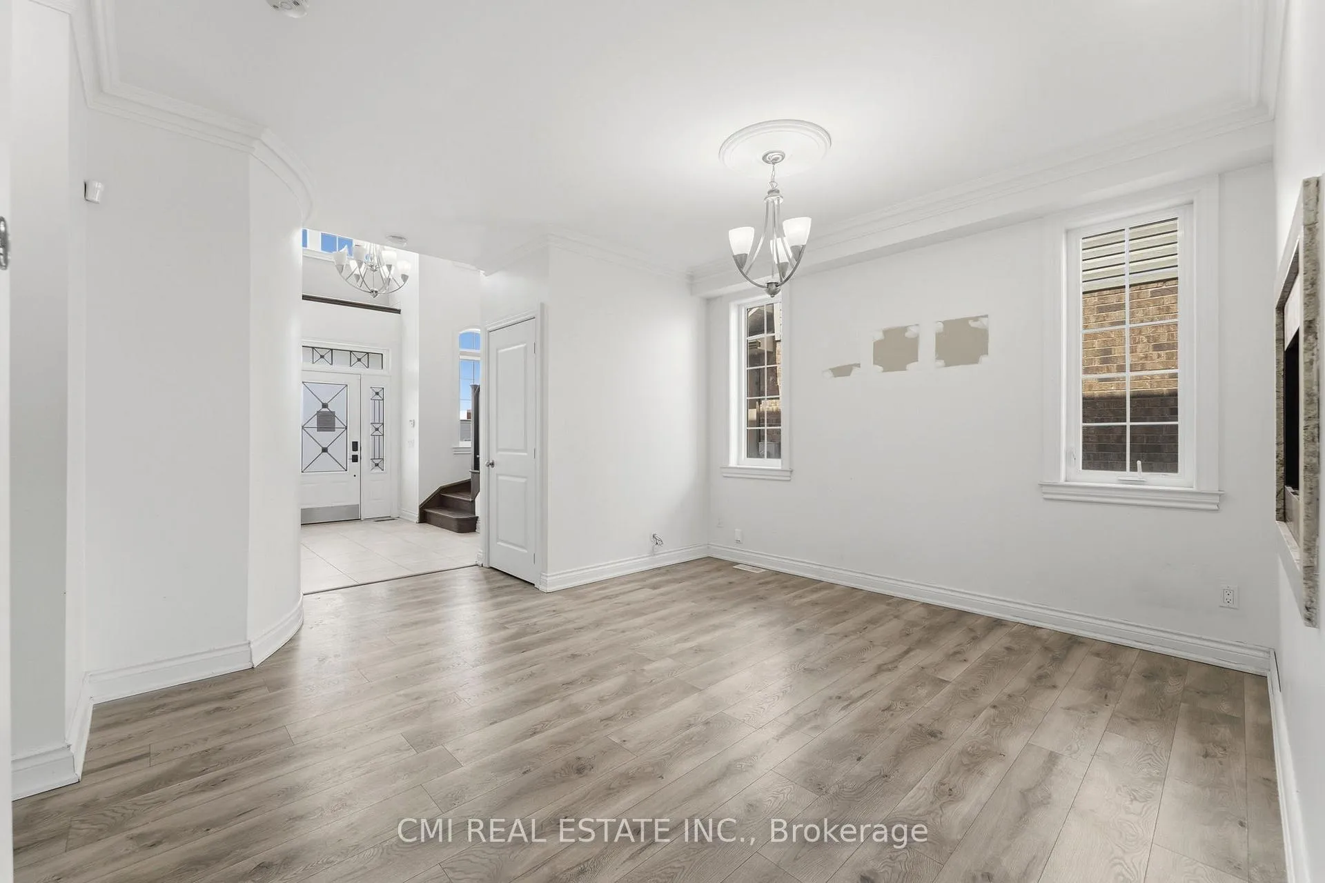 Photo 10 of 12 Mitten Court, Hamilton, Eleanor — HOMEH