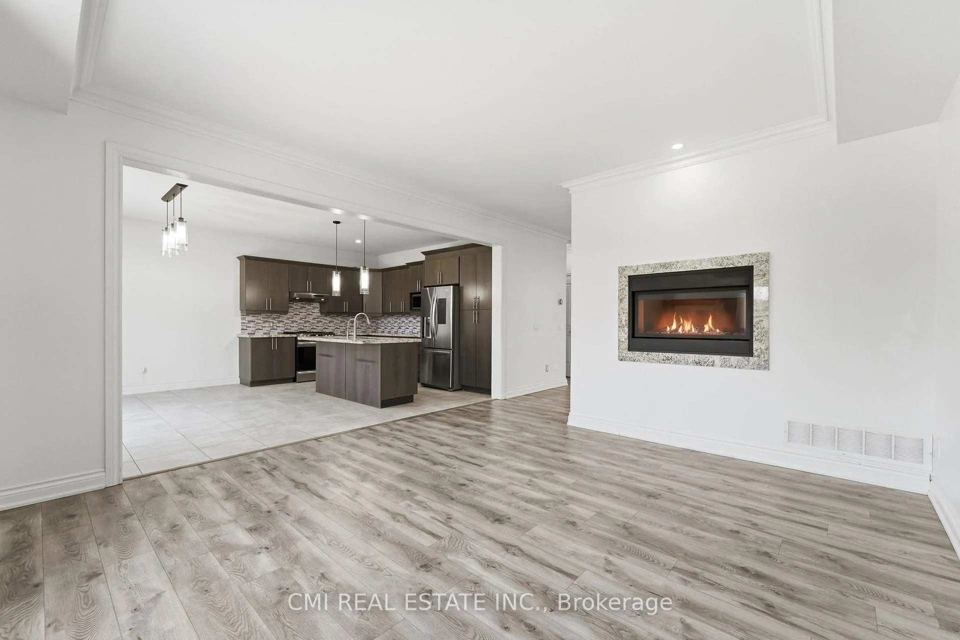 Photo 12 of 12 Mitten Court, Hamilton, Eleanor — HOMEH