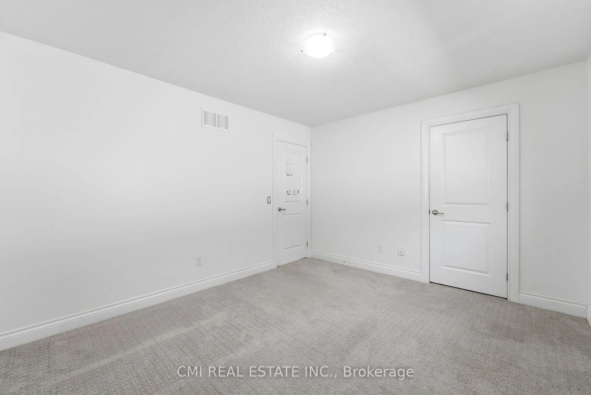 Photo 21 of 12 Mitten Court, Hamilton, Eleanor — HOMEH