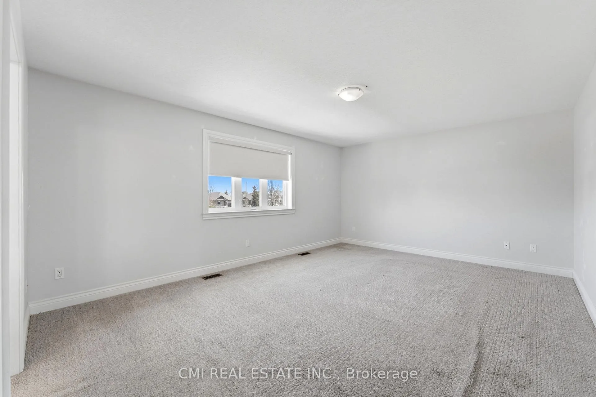 Photo 24 of 12 Mitten Court, Hamilton, Eleanor — HOMEH