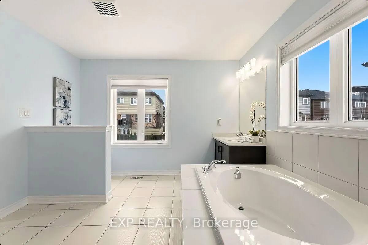 Photo 23 of 222 Blair Creek Drive, Kitchener — HOMEH