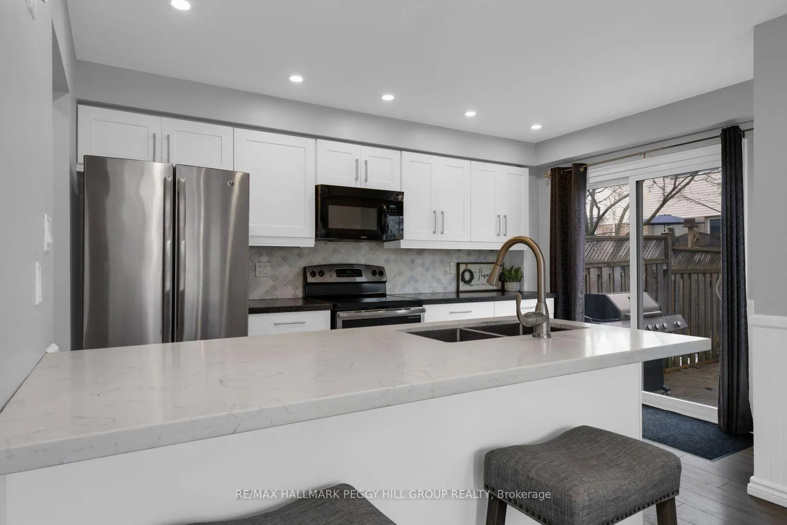 Photo 4 of 1237 Hill Street, Innisfil, Alcona — HOMEH