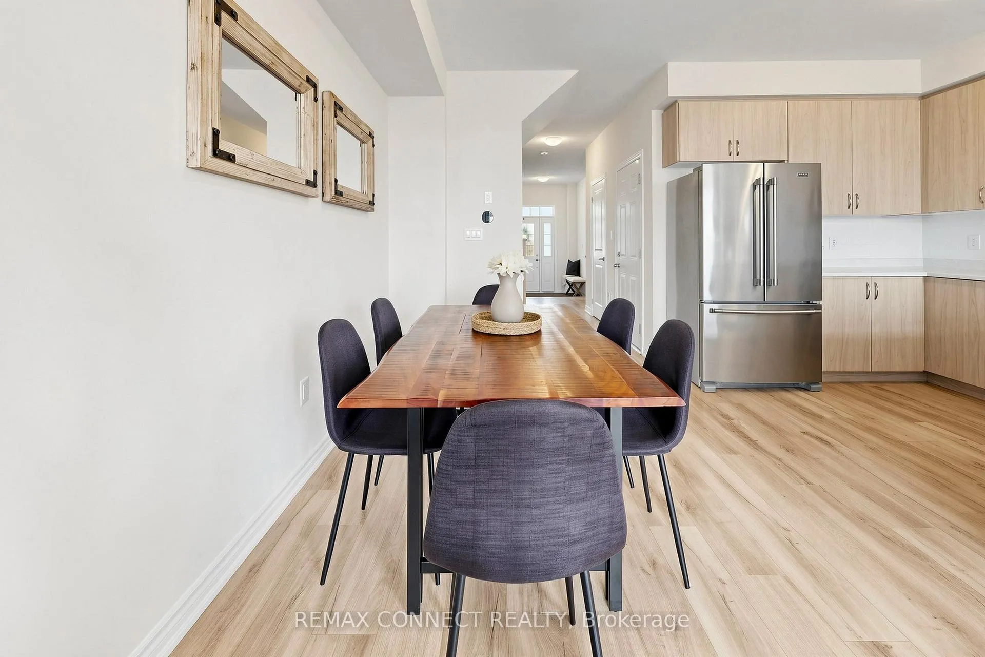 Photo 15 of 2293 Grainger Loop, Innisfil, Alcona — HOMEH