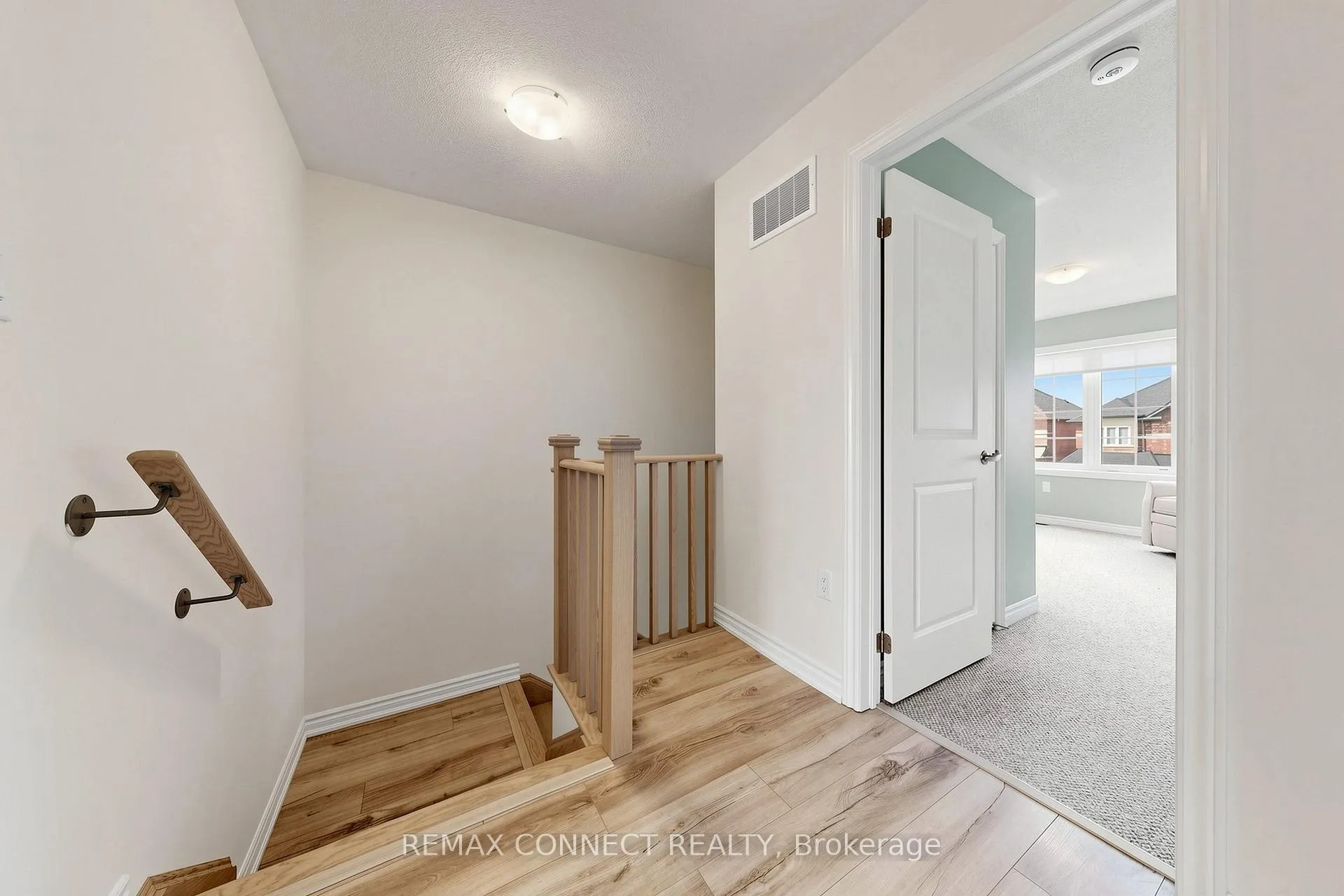 Photo 27 of 2293 Grainger Loop, Innisfil, Alcona — HOMEH