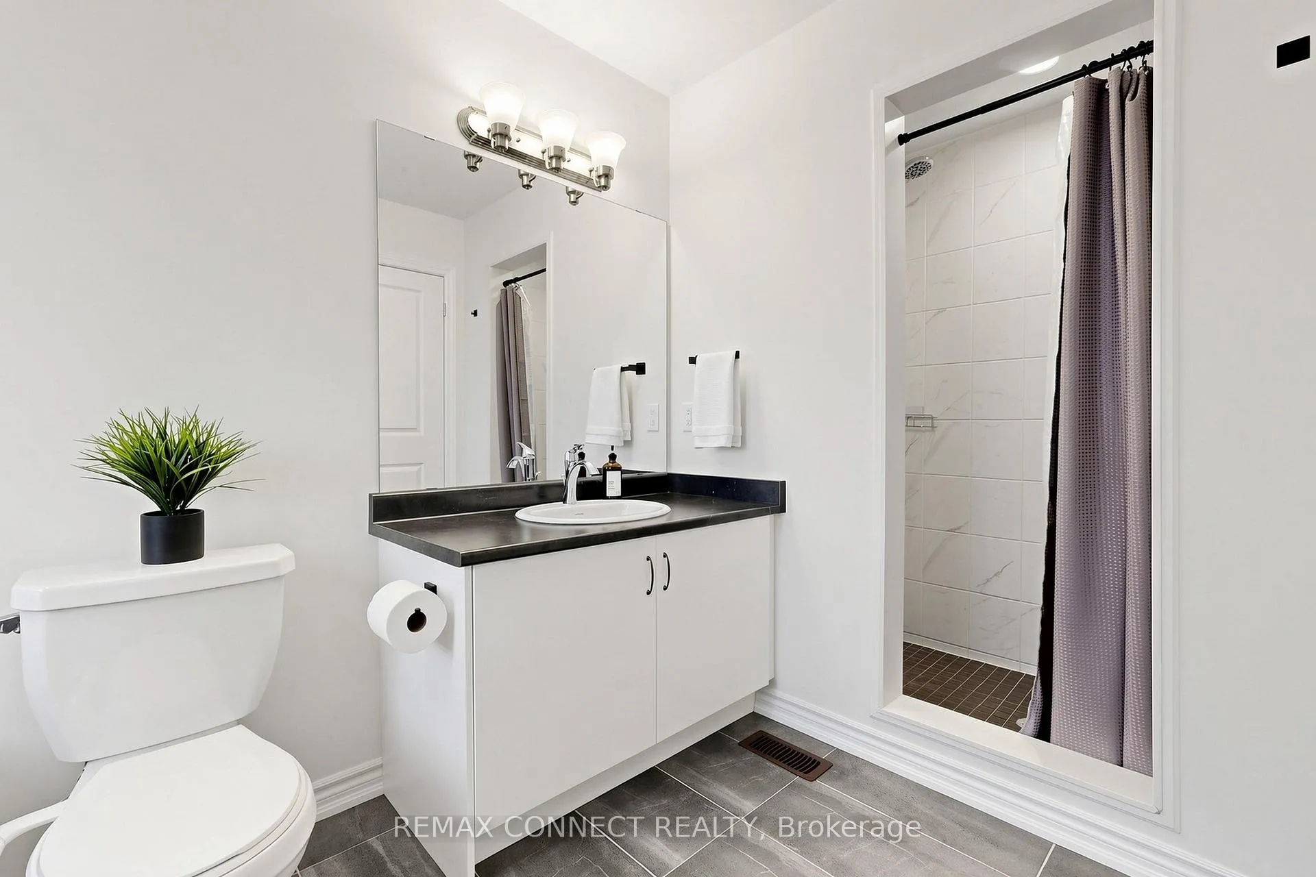 Photo 36 of 2293 Grainger Loop, Innisfil, Alcona — HOMEH
