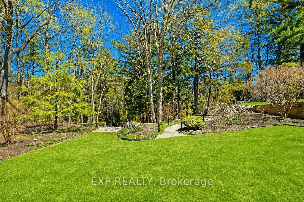 Photo 3 of 1965 Spruce Hill Road, Pickering, Dunbarton — HOMEH