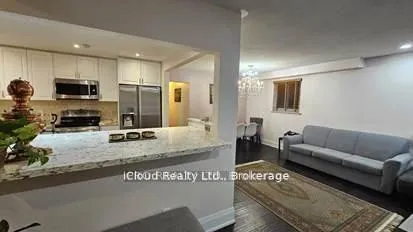 Photo 3 of Unit Main Flr, 71 Grassington Crescent, Brampton, Northgate — HOMEH