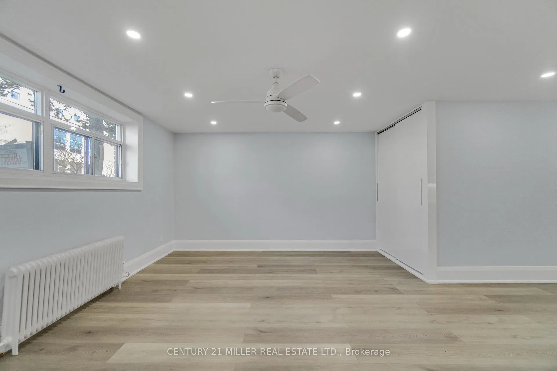 Photo 10 of Unit 2, 6 Saranac Boulevard, Toronto, Englemount-Lawrence — HOMEH