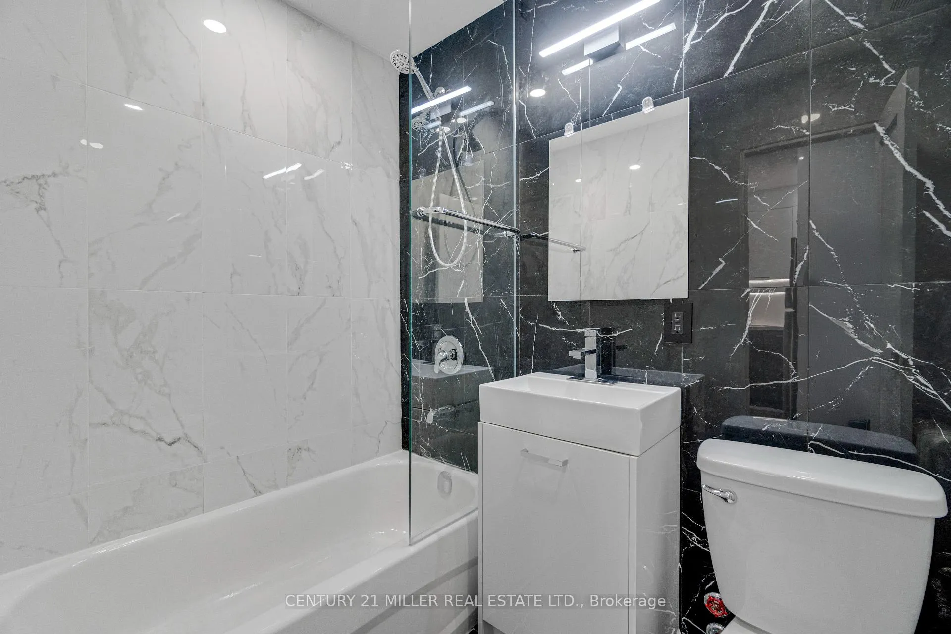 Photo 16 of Unit 2, 6 Saranac Boulevard, Toronto, Englemount-Lawrence — HOMEH