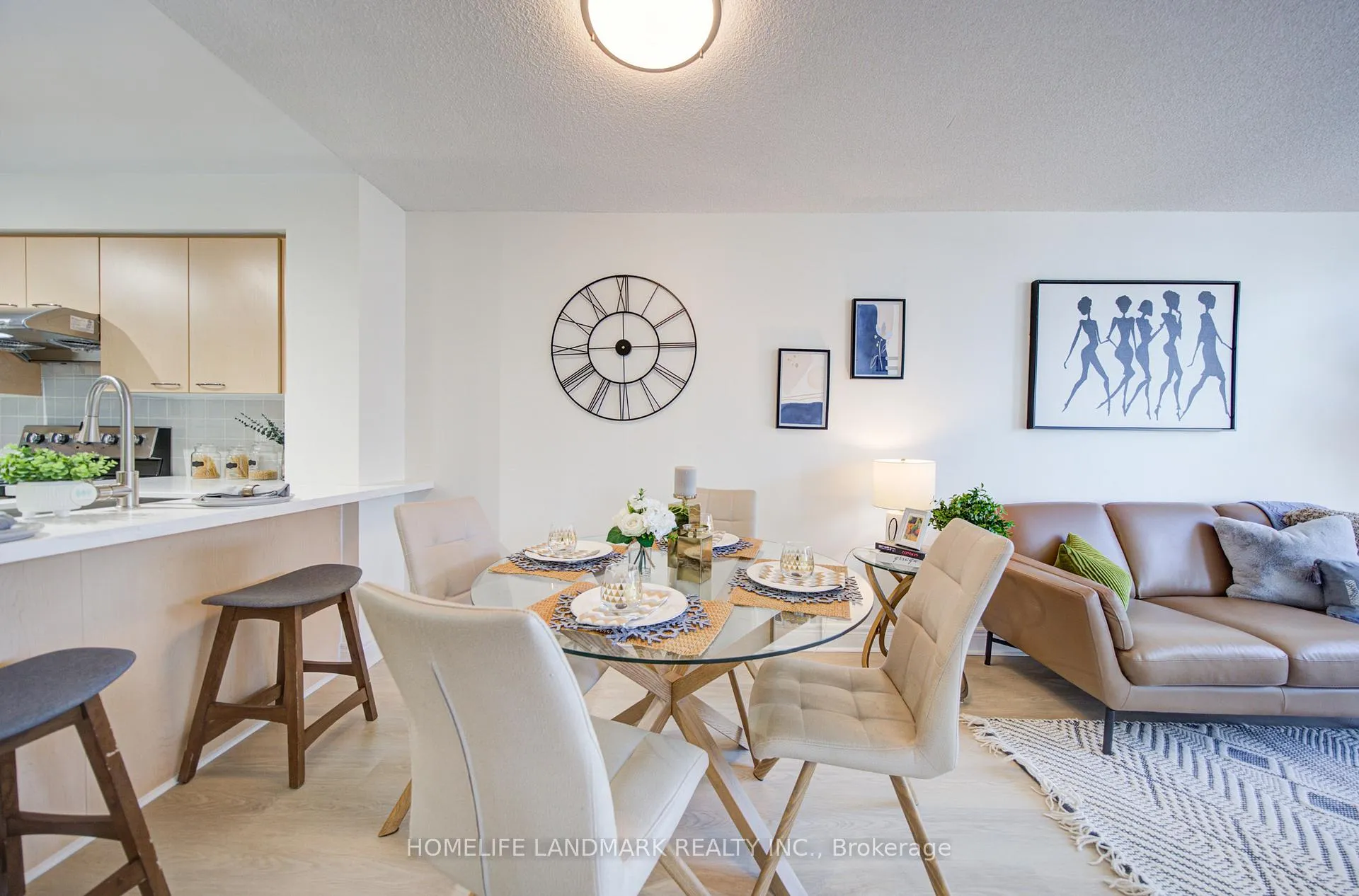 Photo 5 of Unit 912, 48 Suncrest Boulevard, Markham, Commerce Valley — HOMEH