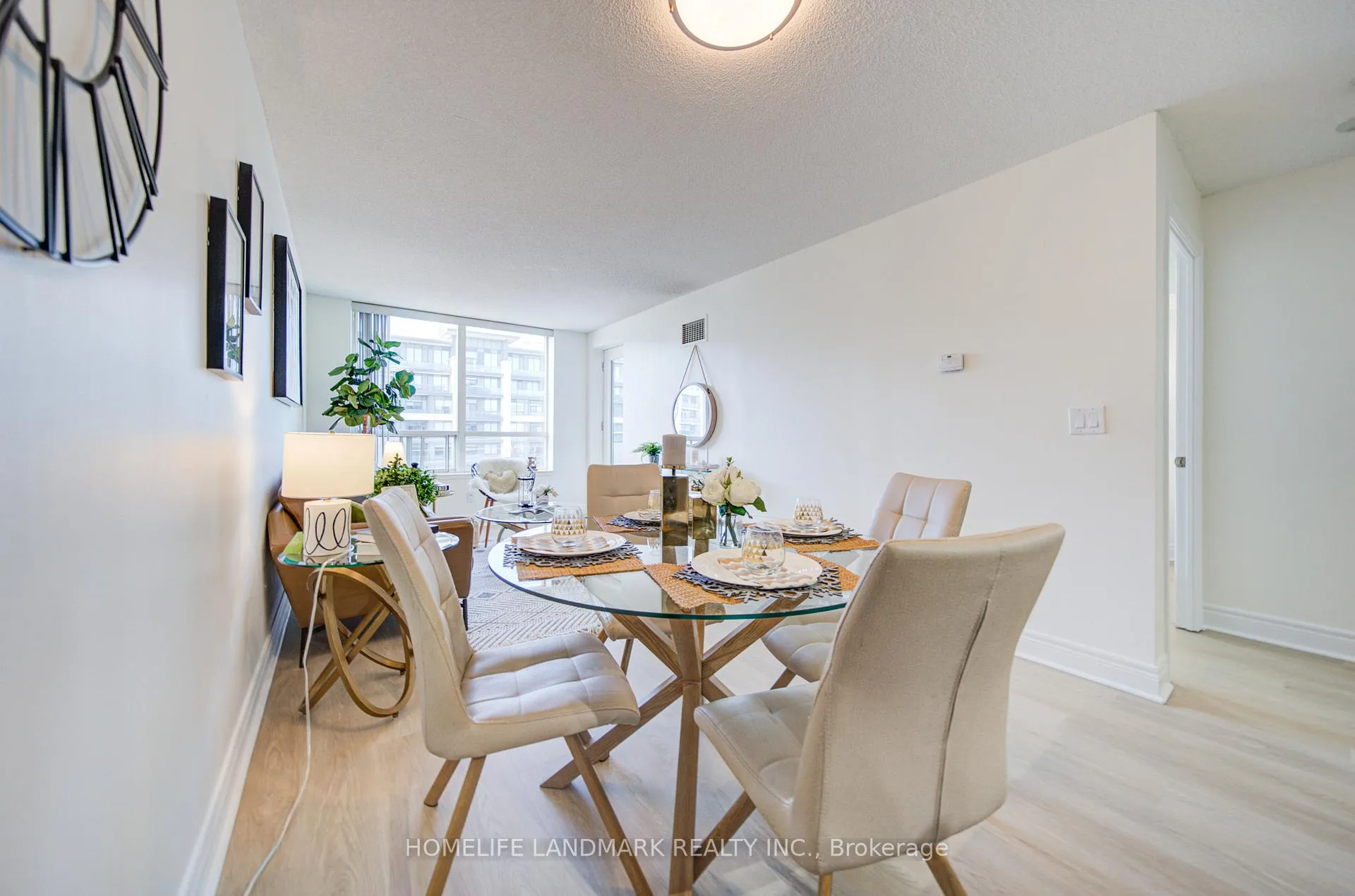 Photo 8 of Unit 912, 48 Suncrest Boulevard, Markham, Commerce Valley — HOMEH