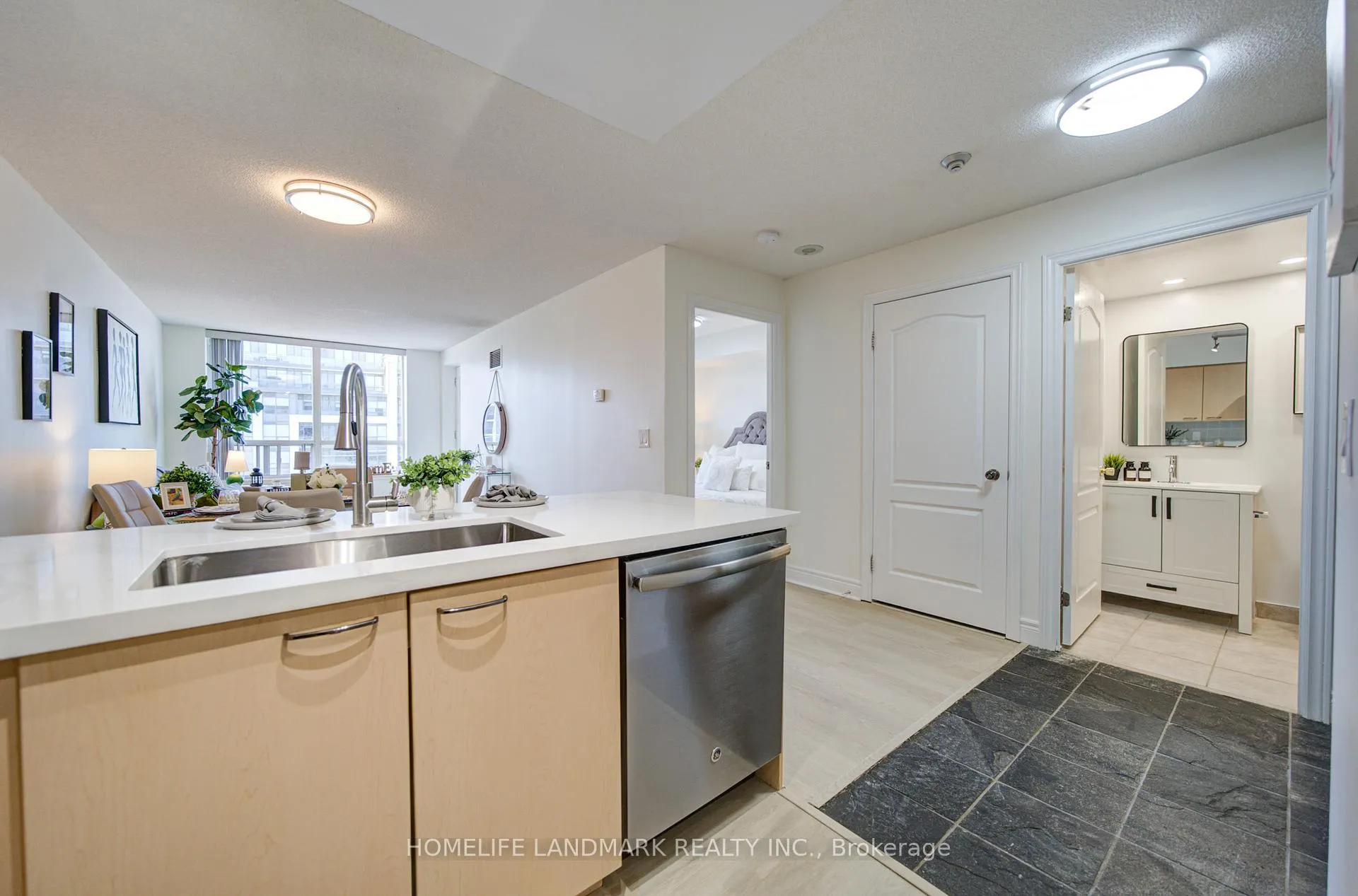 Photo 13 of Unit 912, 48 Suncrest Boulevard, Markham, Commerce Valley — HOMEH
